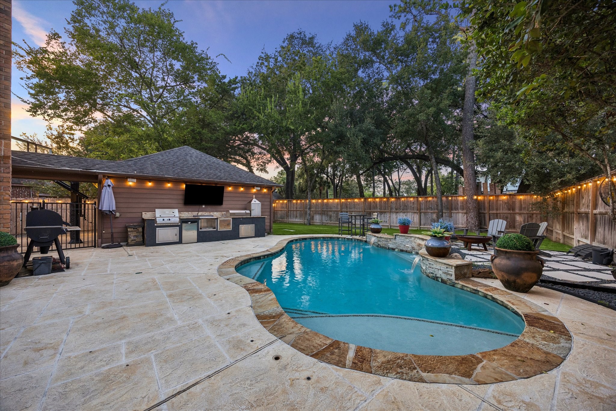 8511 Cedarbrake Drive Property Photo 30