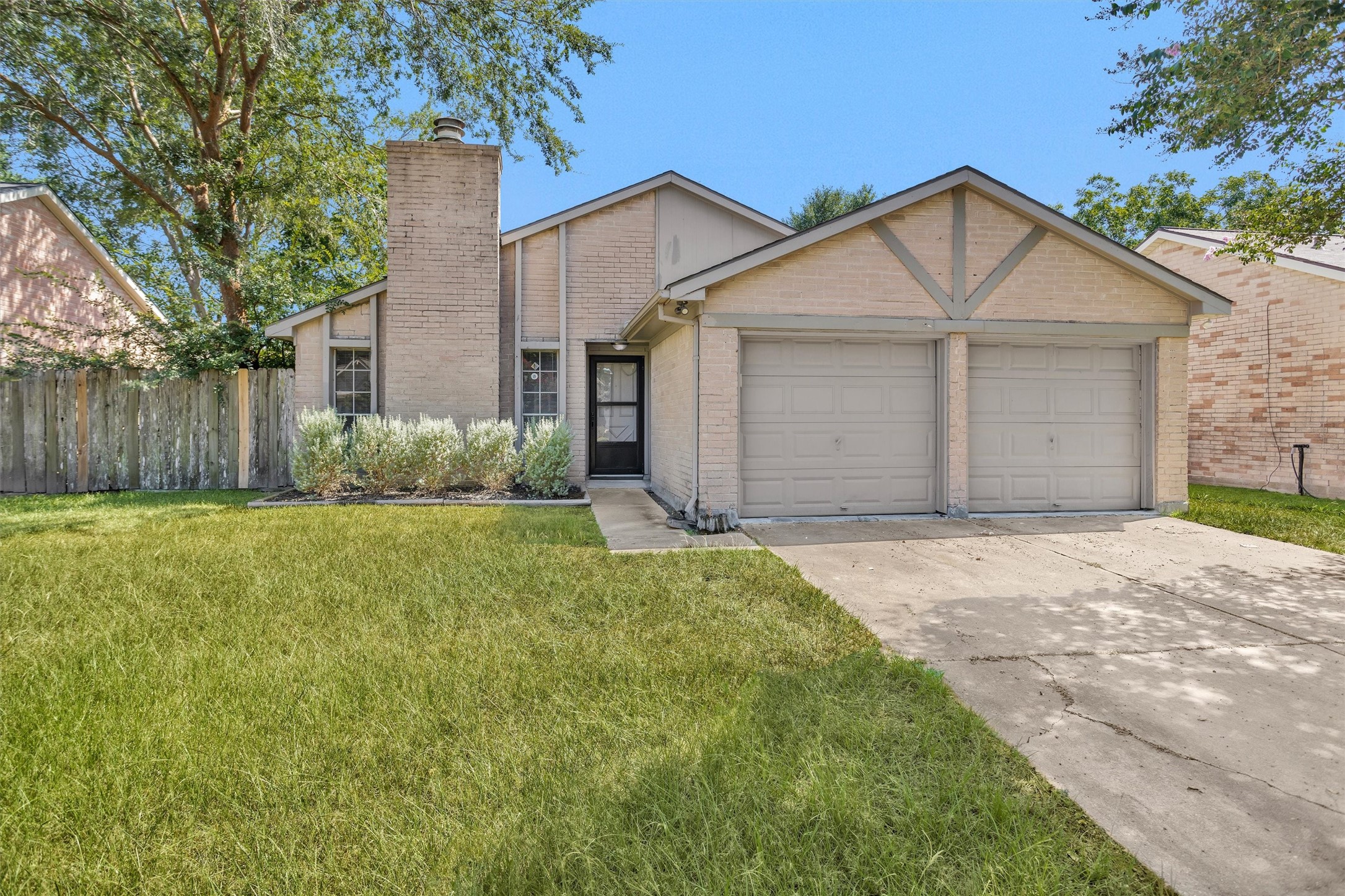 22819 Capitol Landing Lane Property Photo 3