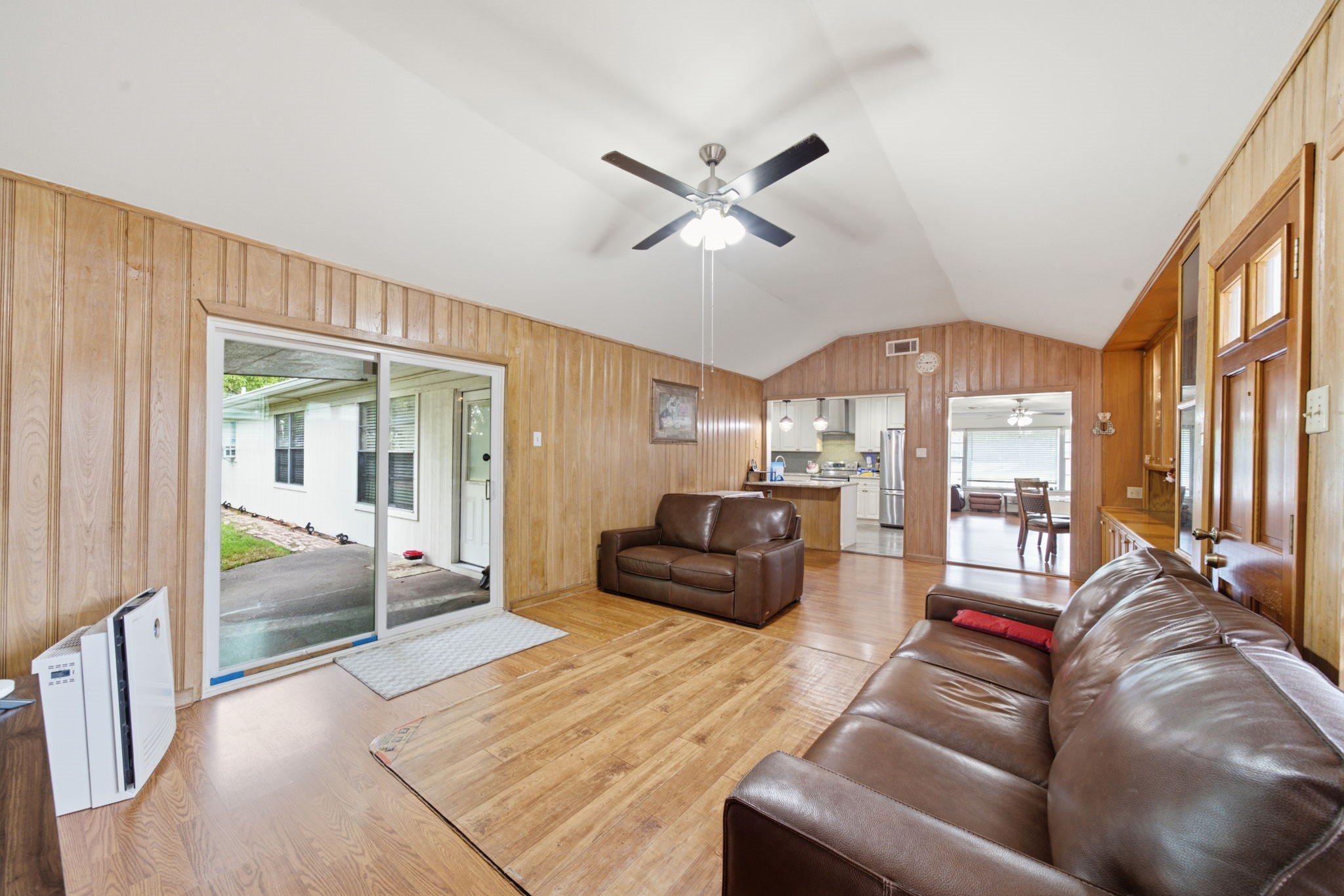 9435 Springmont Drive Property Photo 7