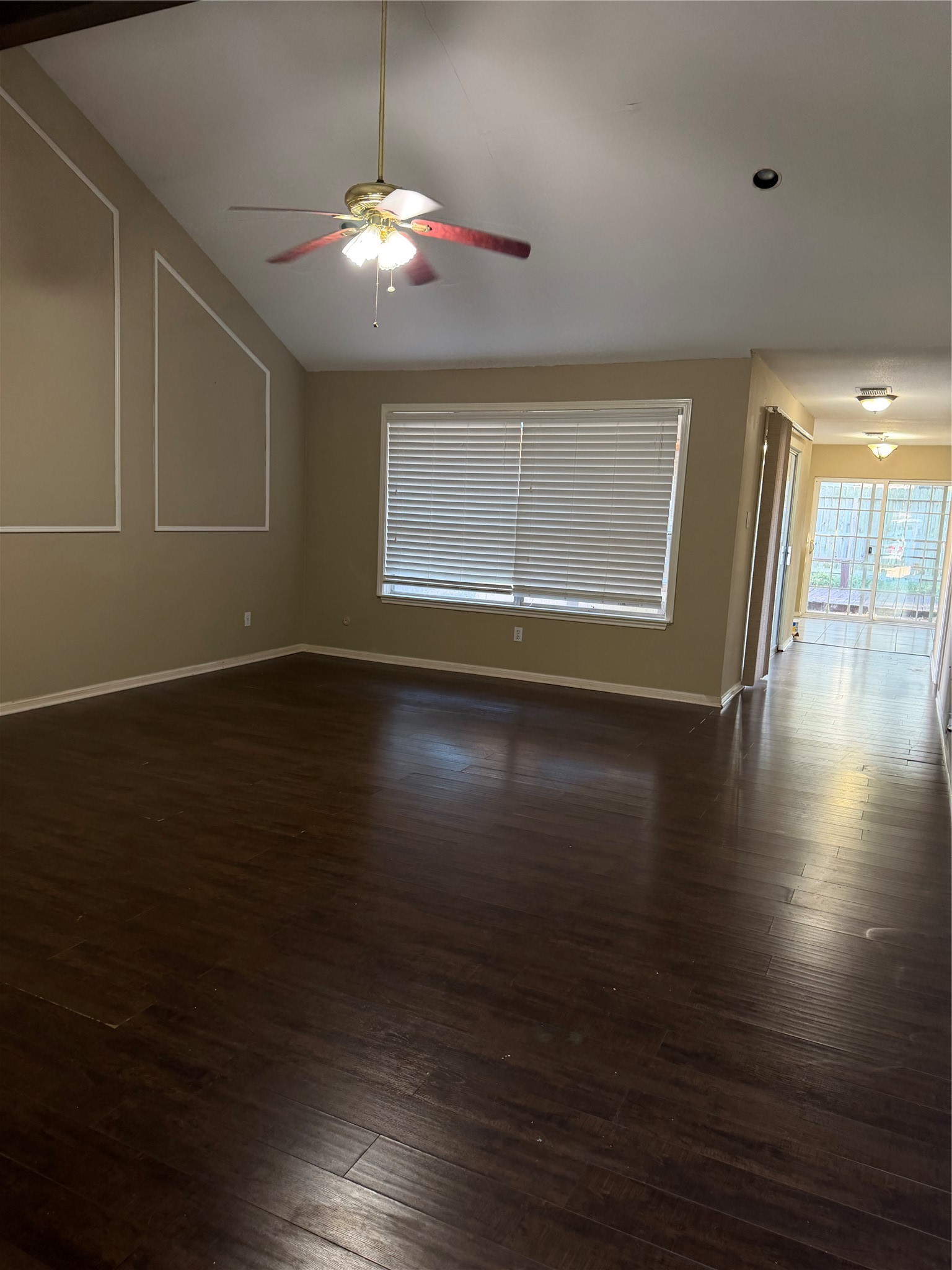 20815 Park Ridge Court Property Photo 2