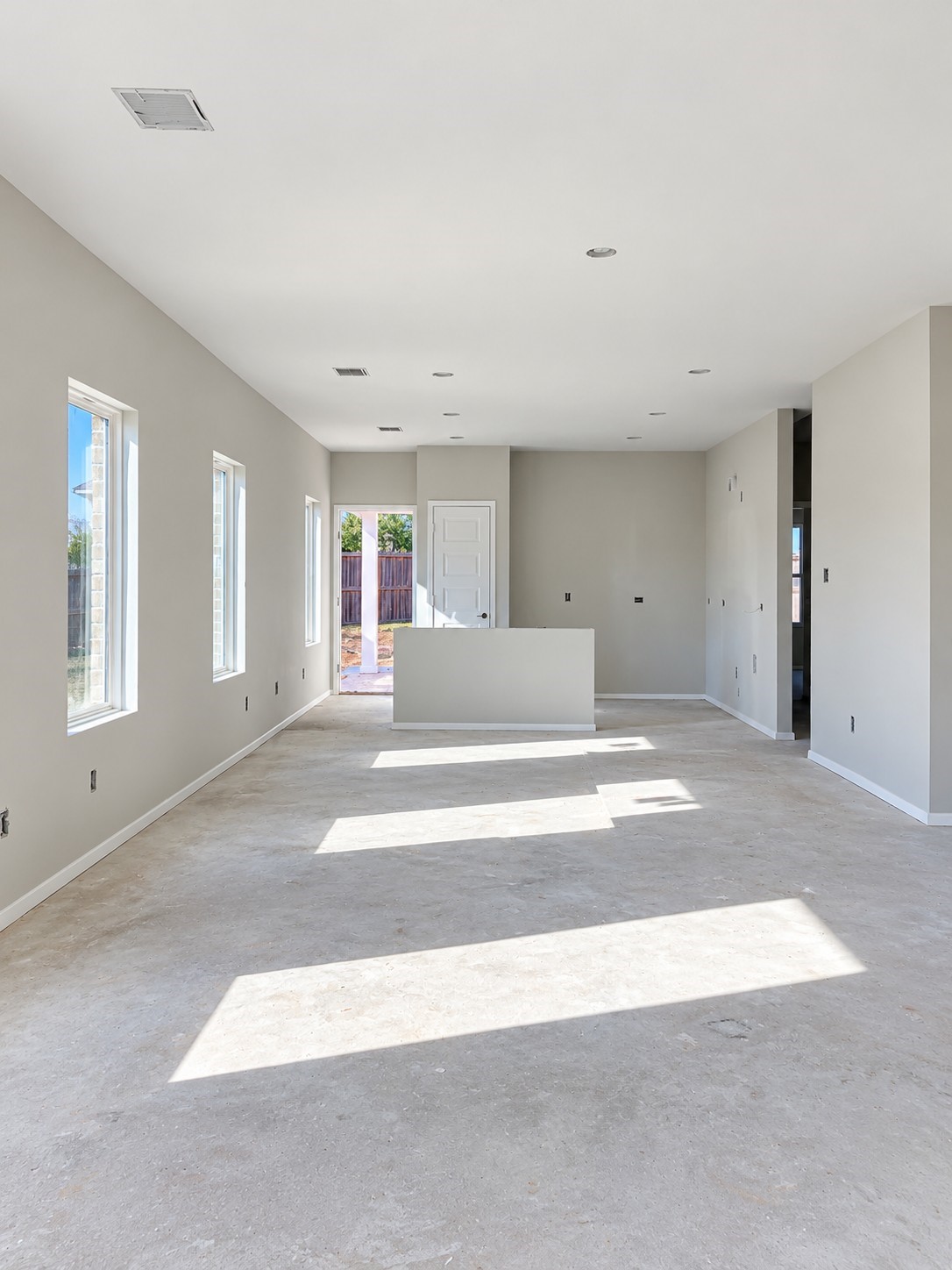 20942 Carob Tree Lane Property Photo 6