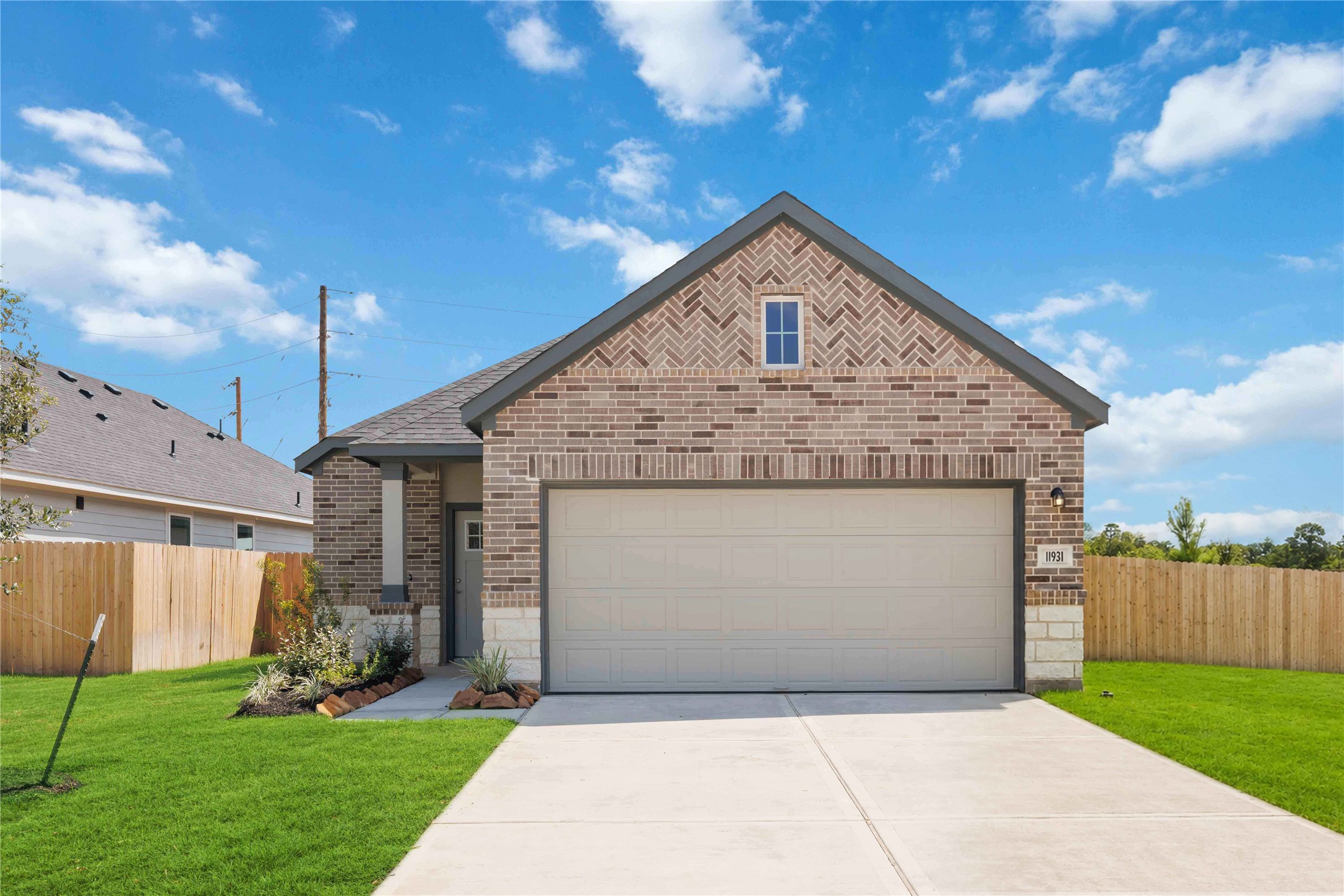 11931 Avian Avenue Property Photo 1