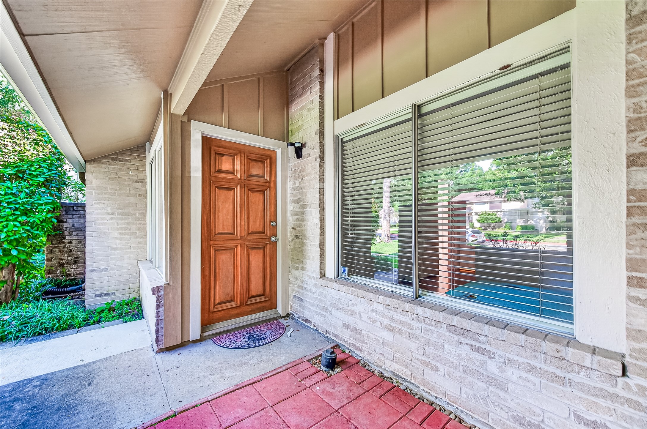 11677 Village Place Dr Property Photo 5