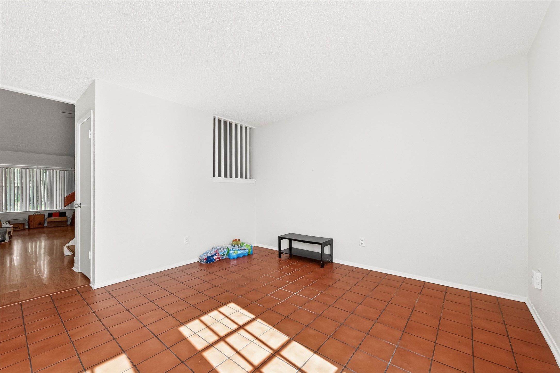 11677 Village Place Dr Property Photo 13