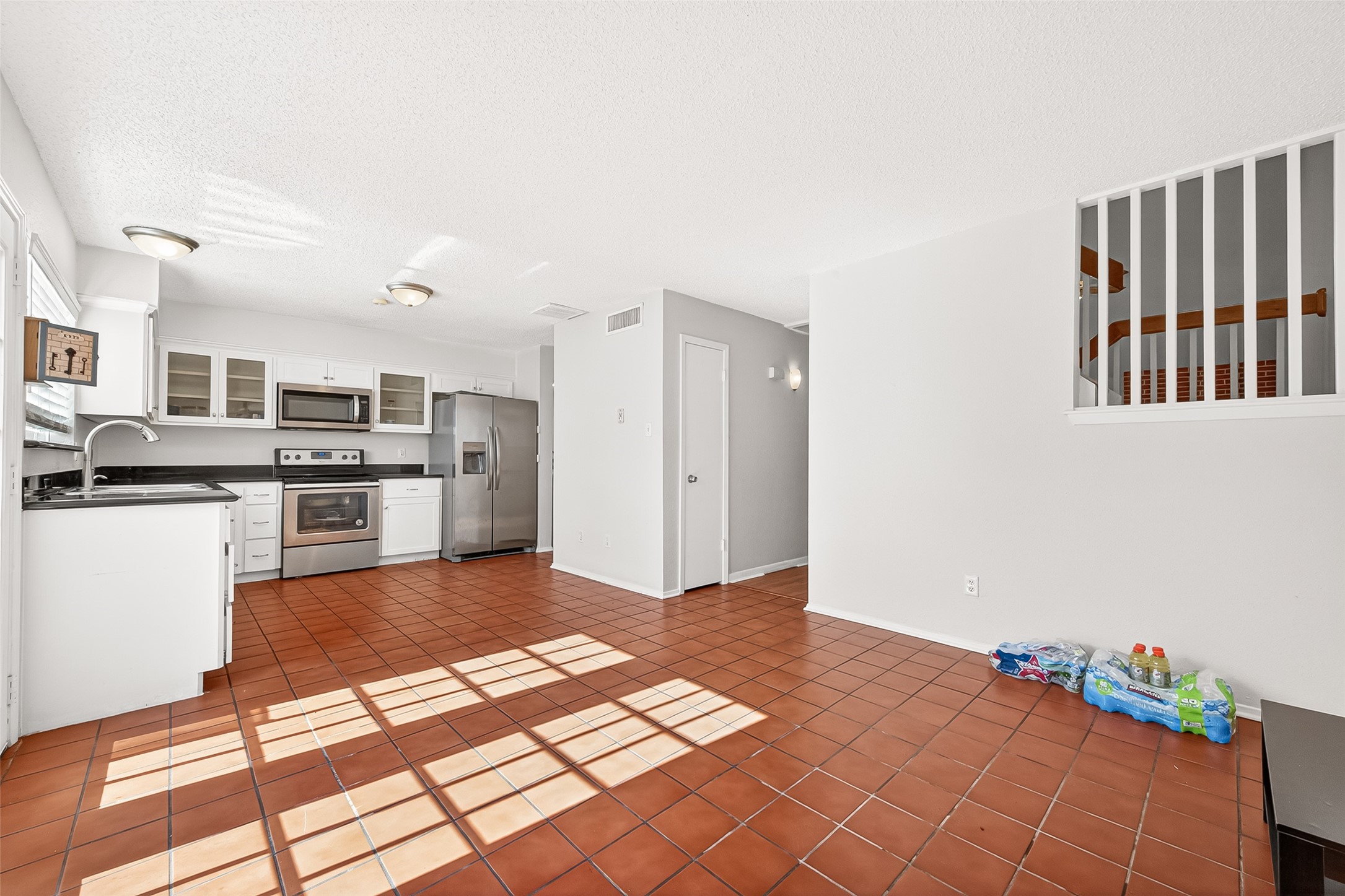 11677 Village Place Dr Property Photo 14
