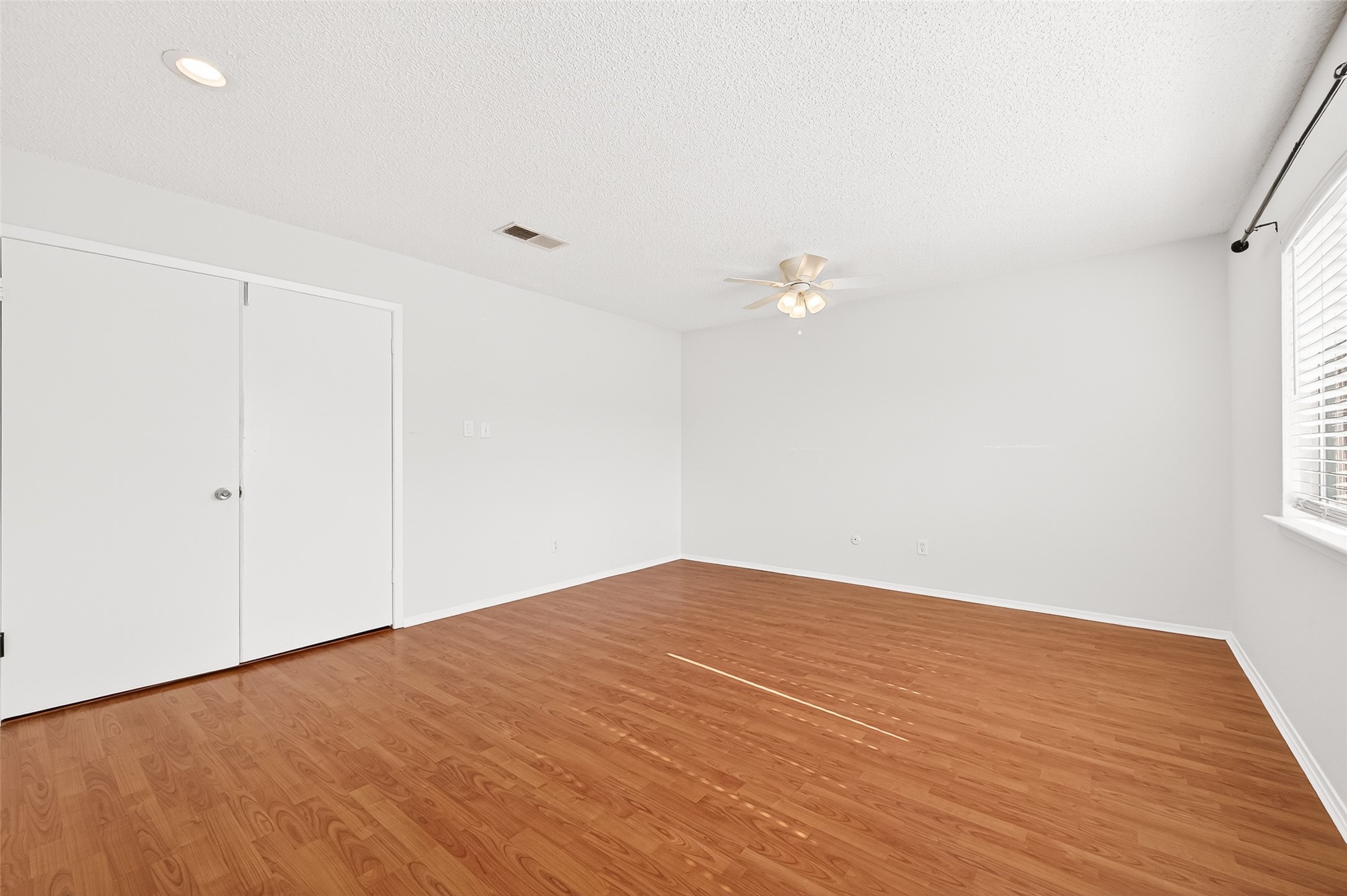 11677 Village Place Dr Property Photo 29