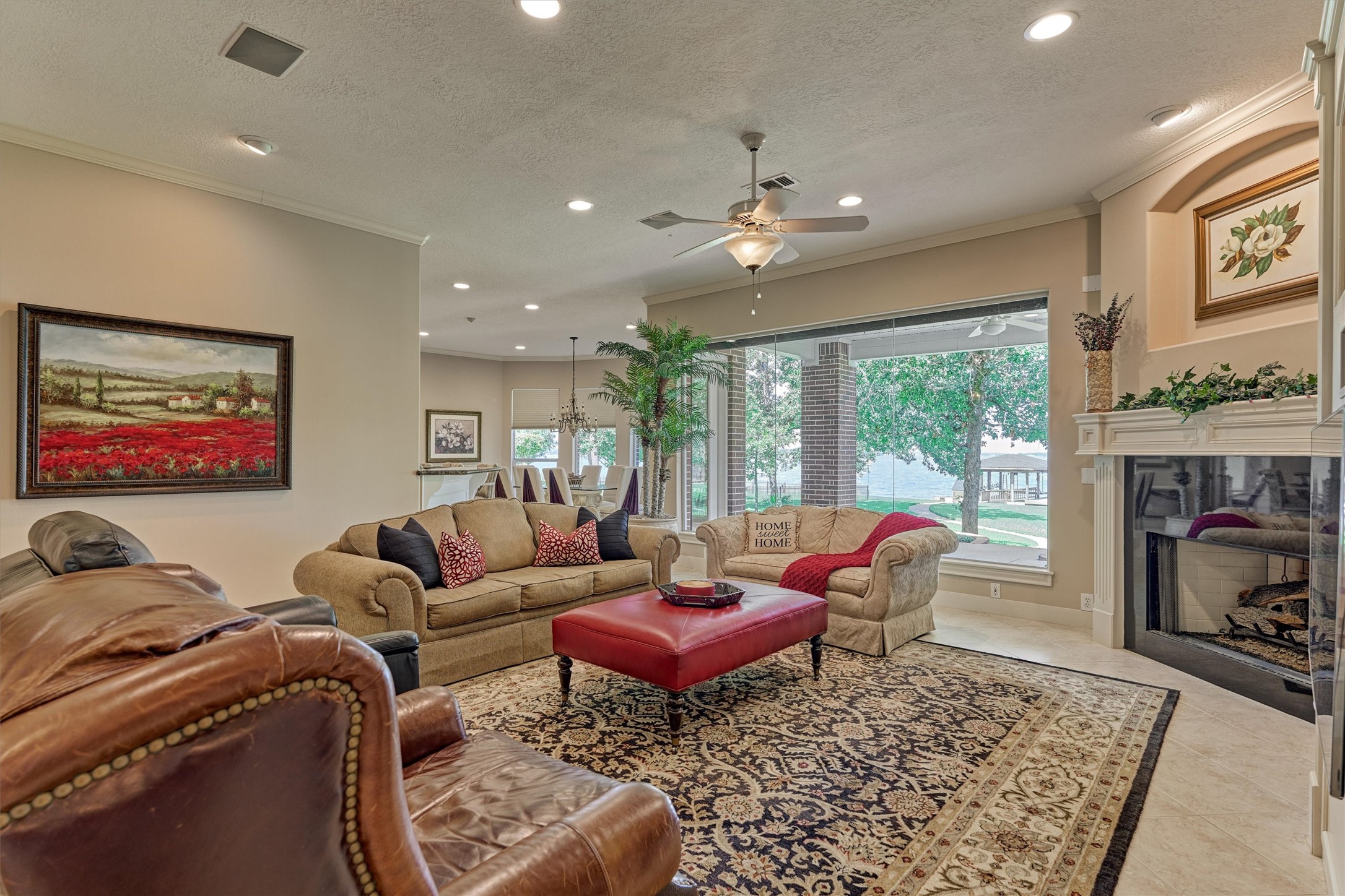 9485 Escondido Drive Property Photo 10