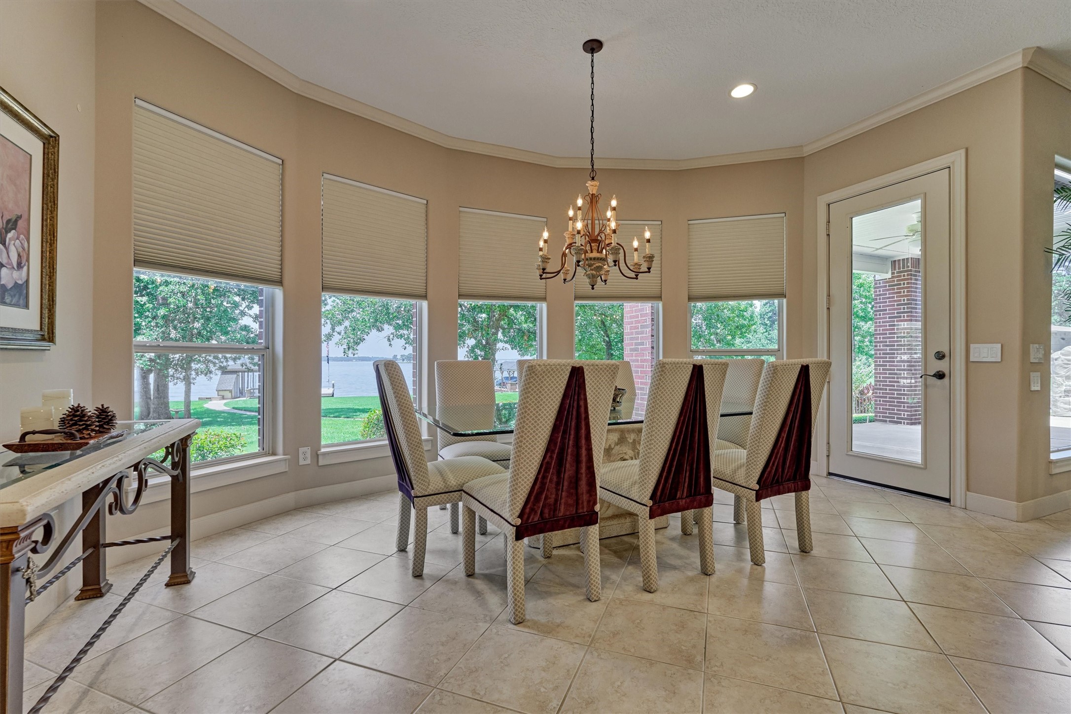 9485 Escondido Drive Property Photo 13