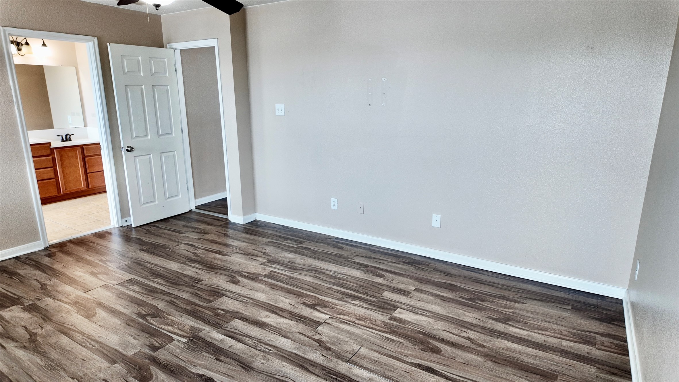 8014 Chasewood Drive Property Photo 4