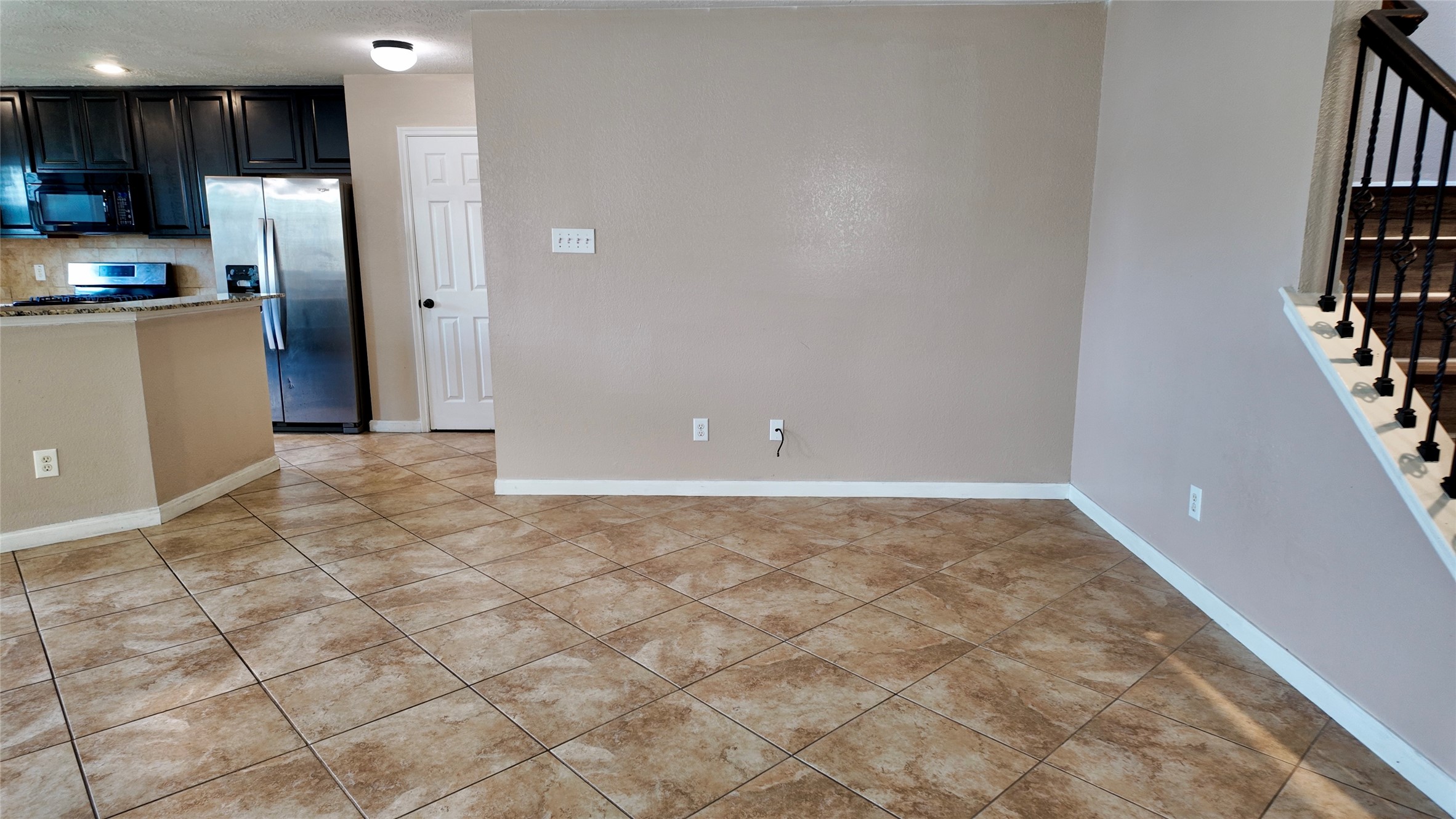 8014 Chasewood Drive Property Photo 10