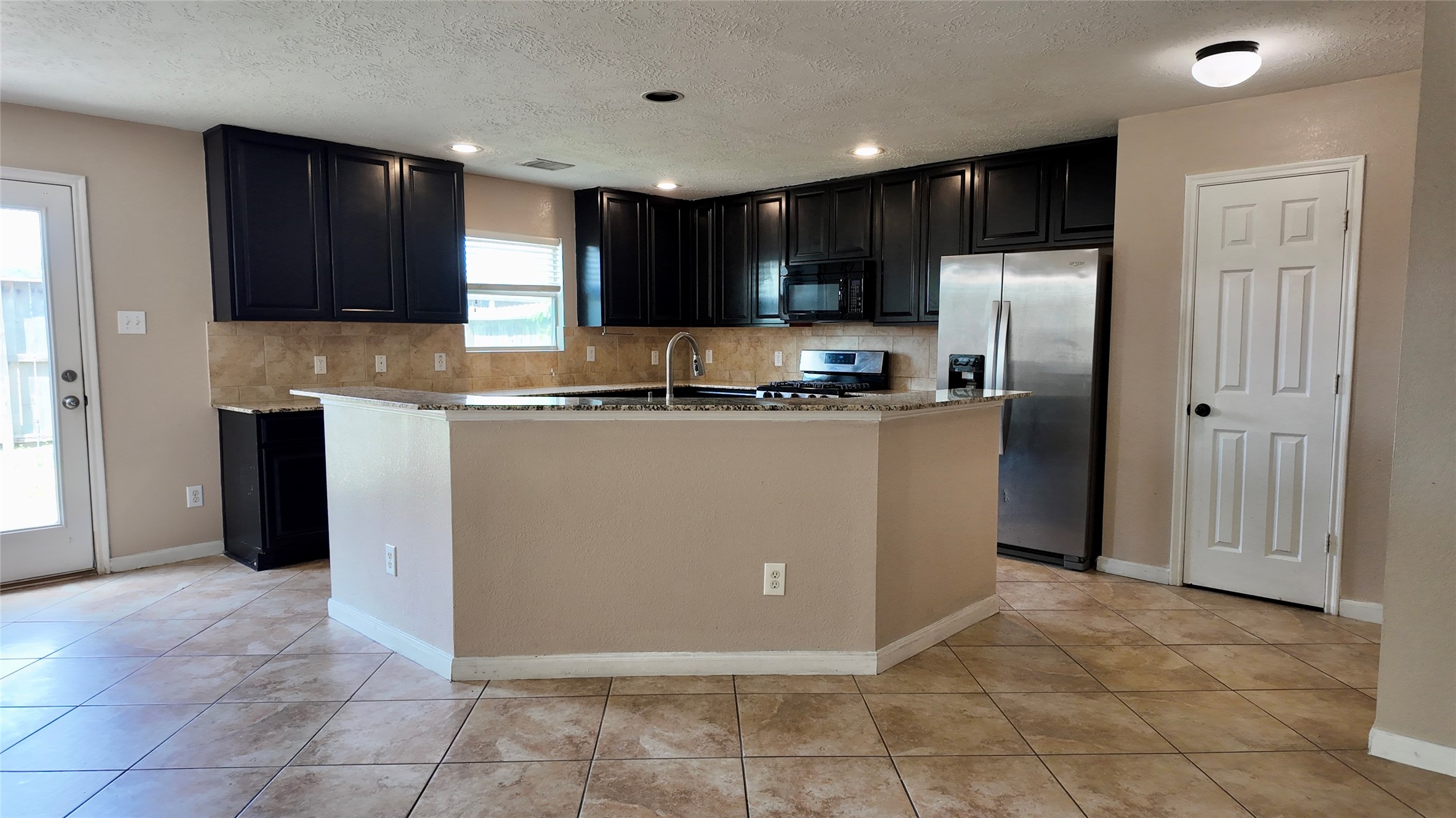 8014 Chasewood Drive Property Photo 11