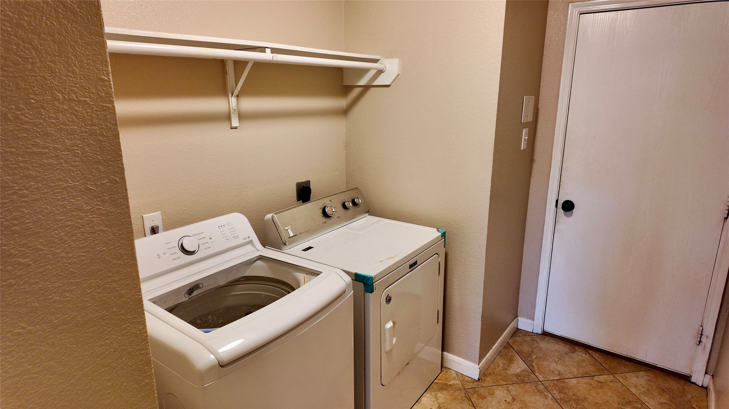 8014 Chasewood Drive Property Photo 16