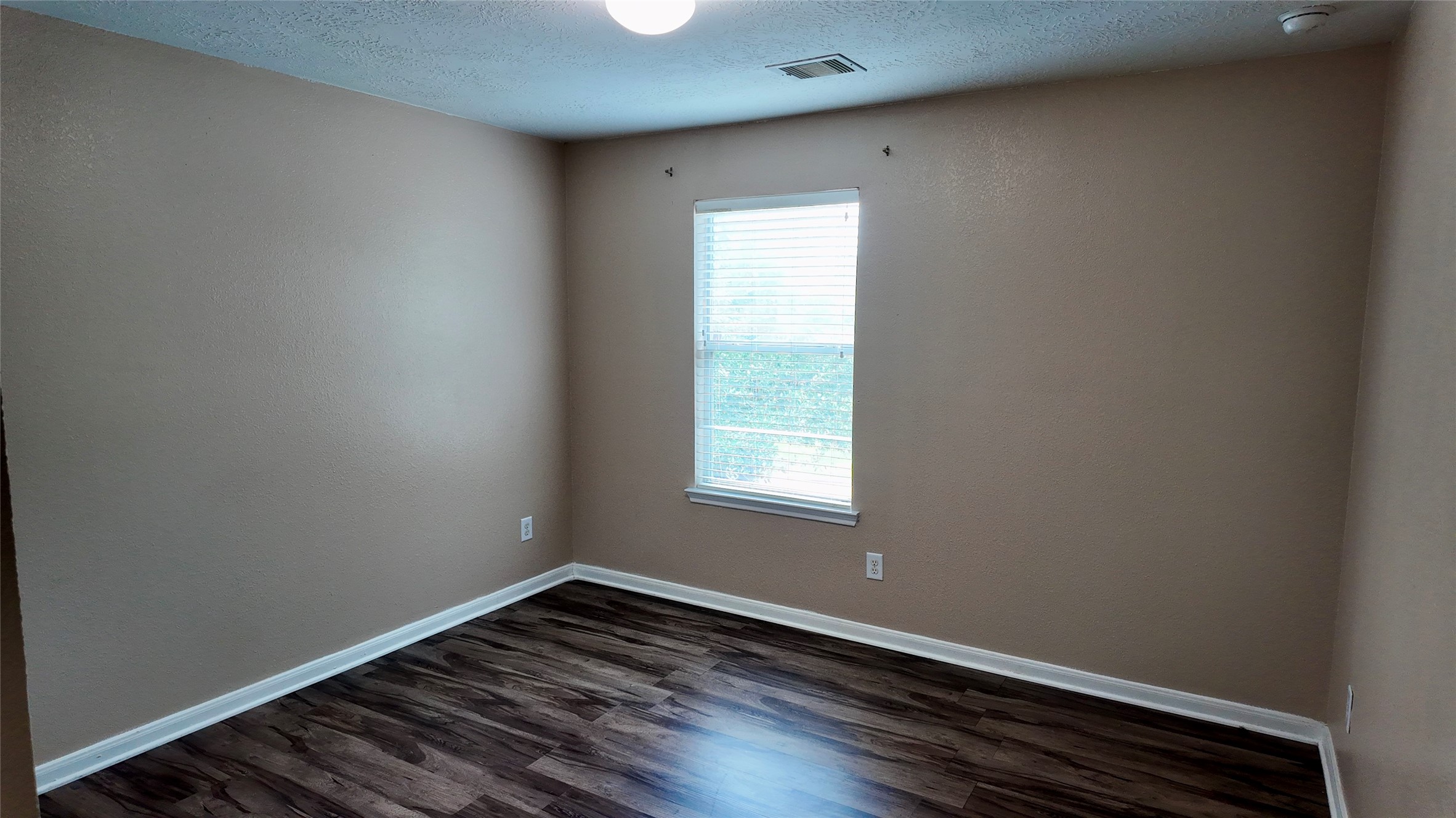 8014 Chasewood Drive Property Photo 26