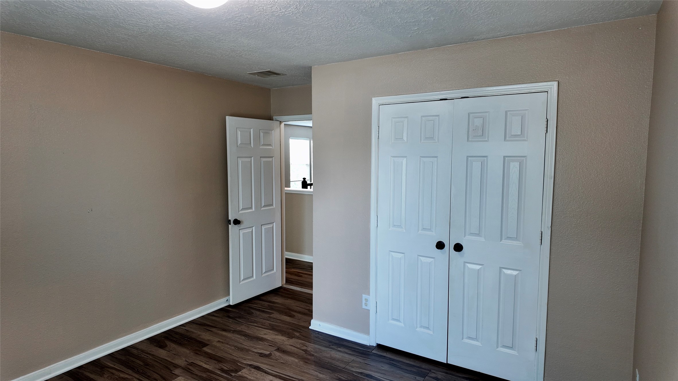 8014 Chasewood Drive Property Photo 27