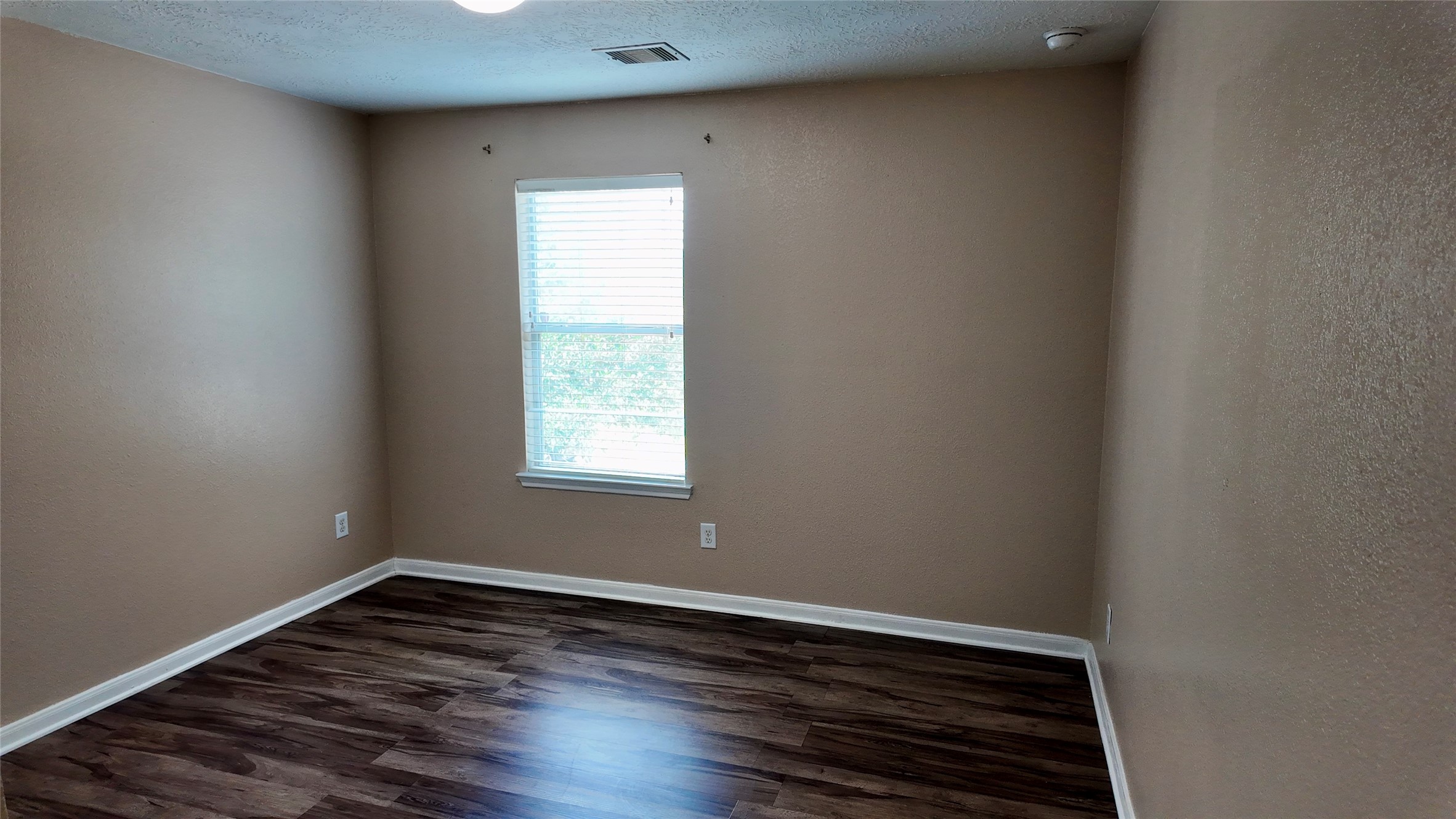 8014 Chasewood Drive Property Photo 29