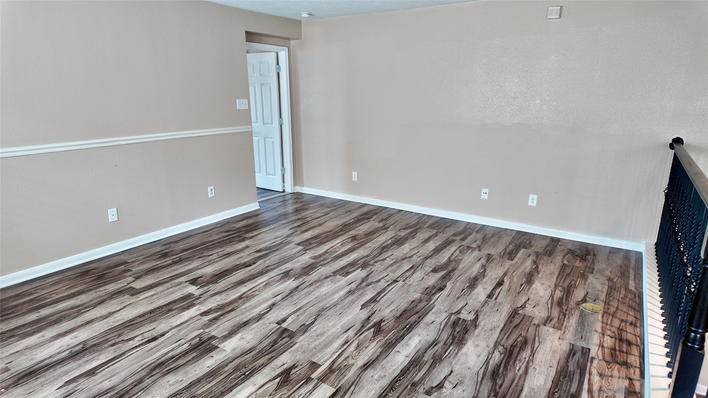 8014 Chasewood Drive Property Photo 33