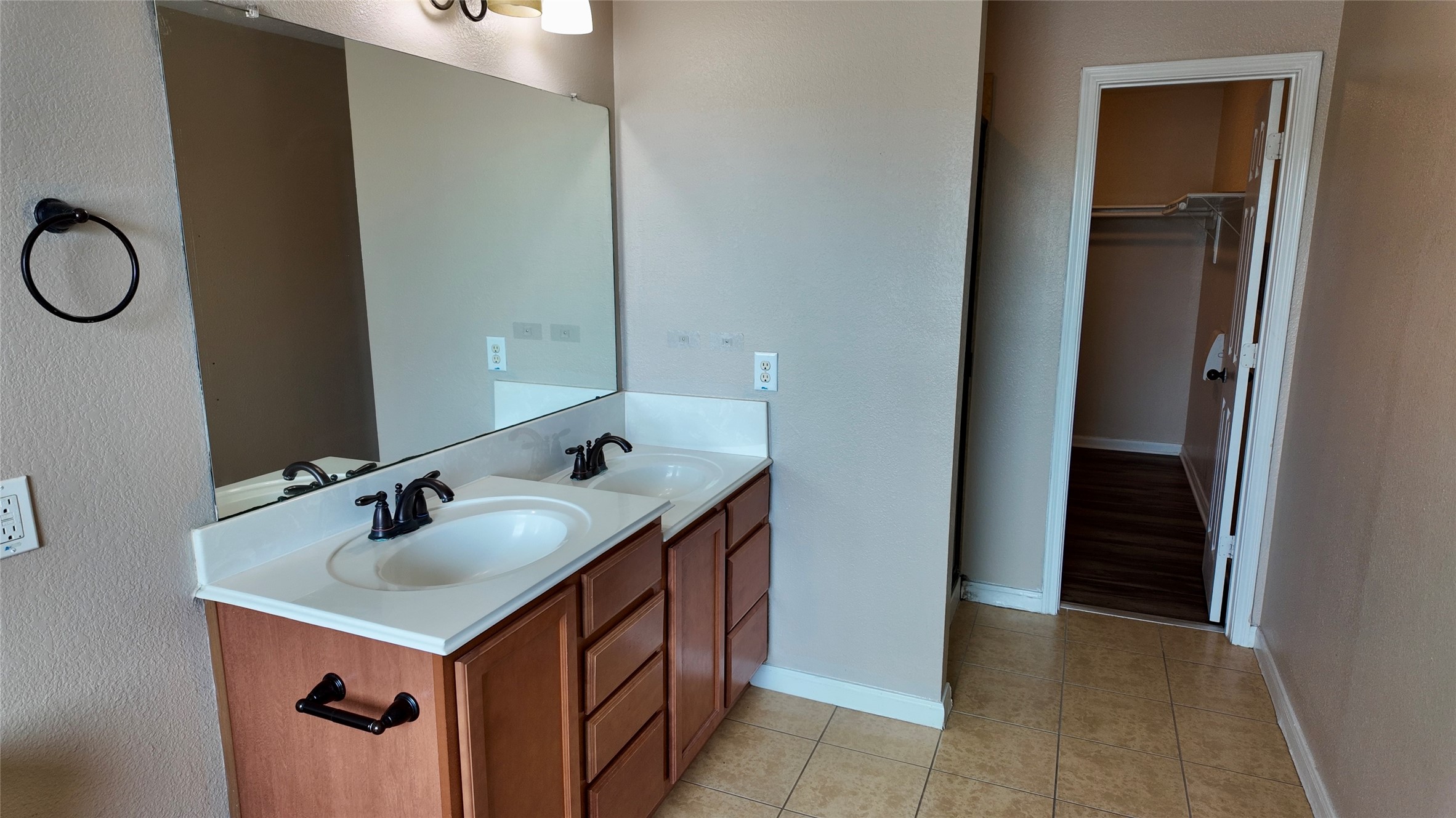 8014 Chasewood Drive Property Photo 41