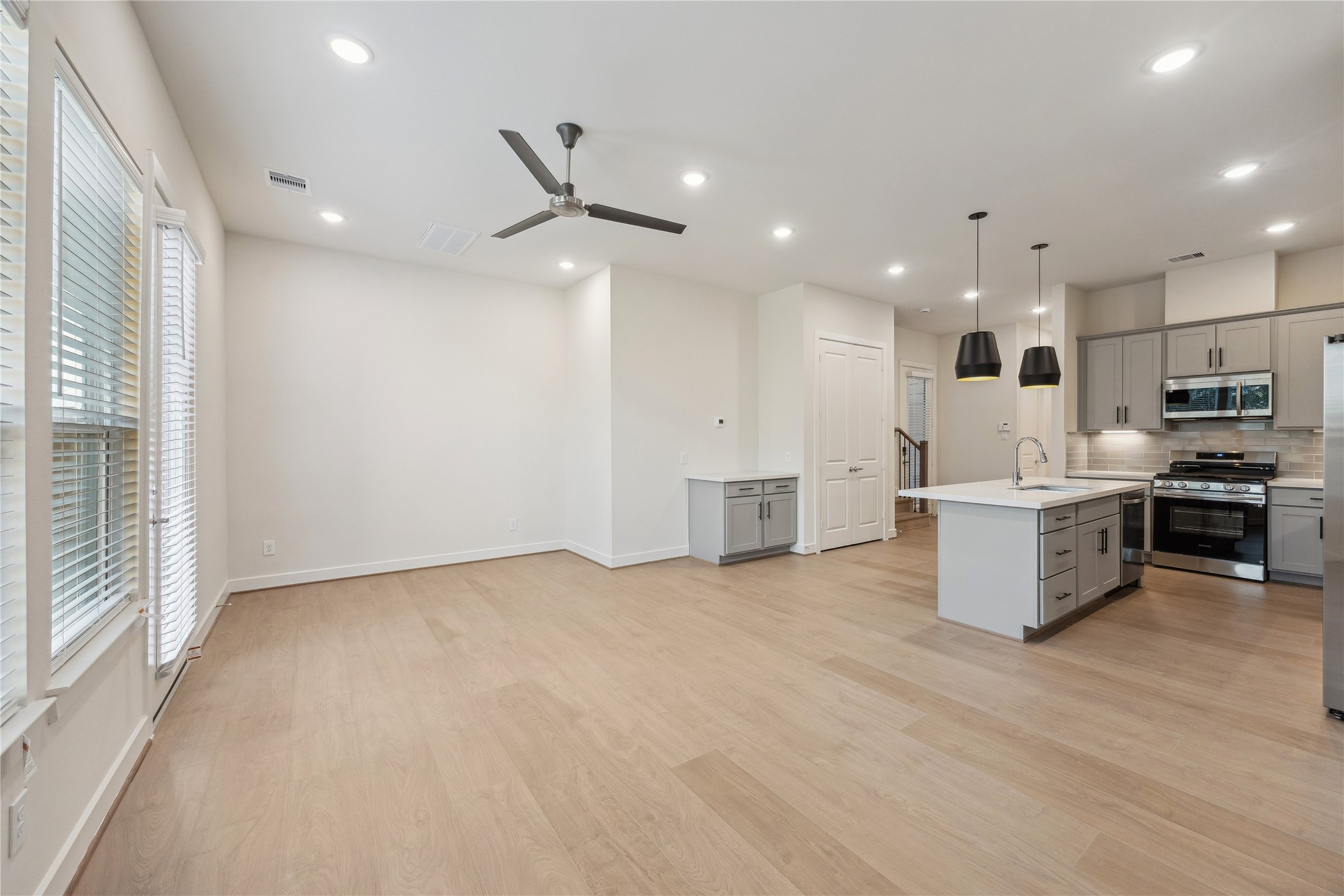 1526 Colonial Junction Drive Property Photo 3