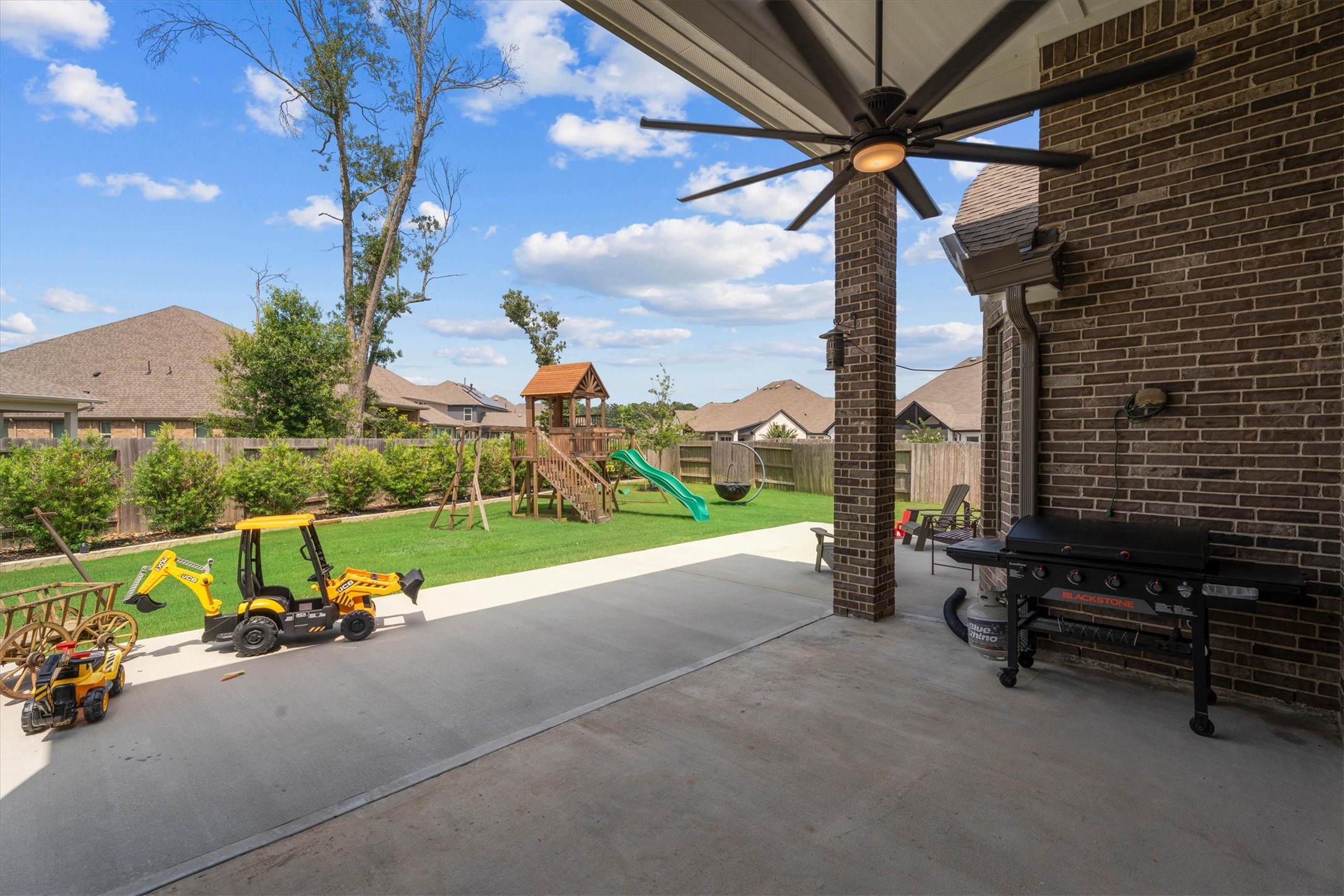 17403 Violet Vineyard Street Property Photo 34