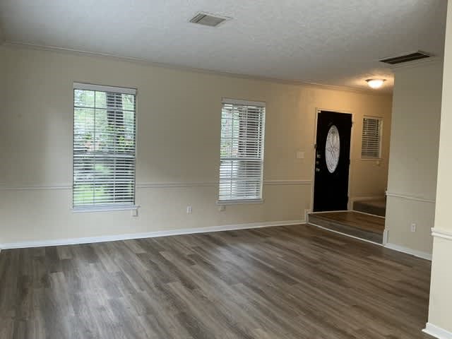 14423 Sun Harbor Drive Property Photo 4
