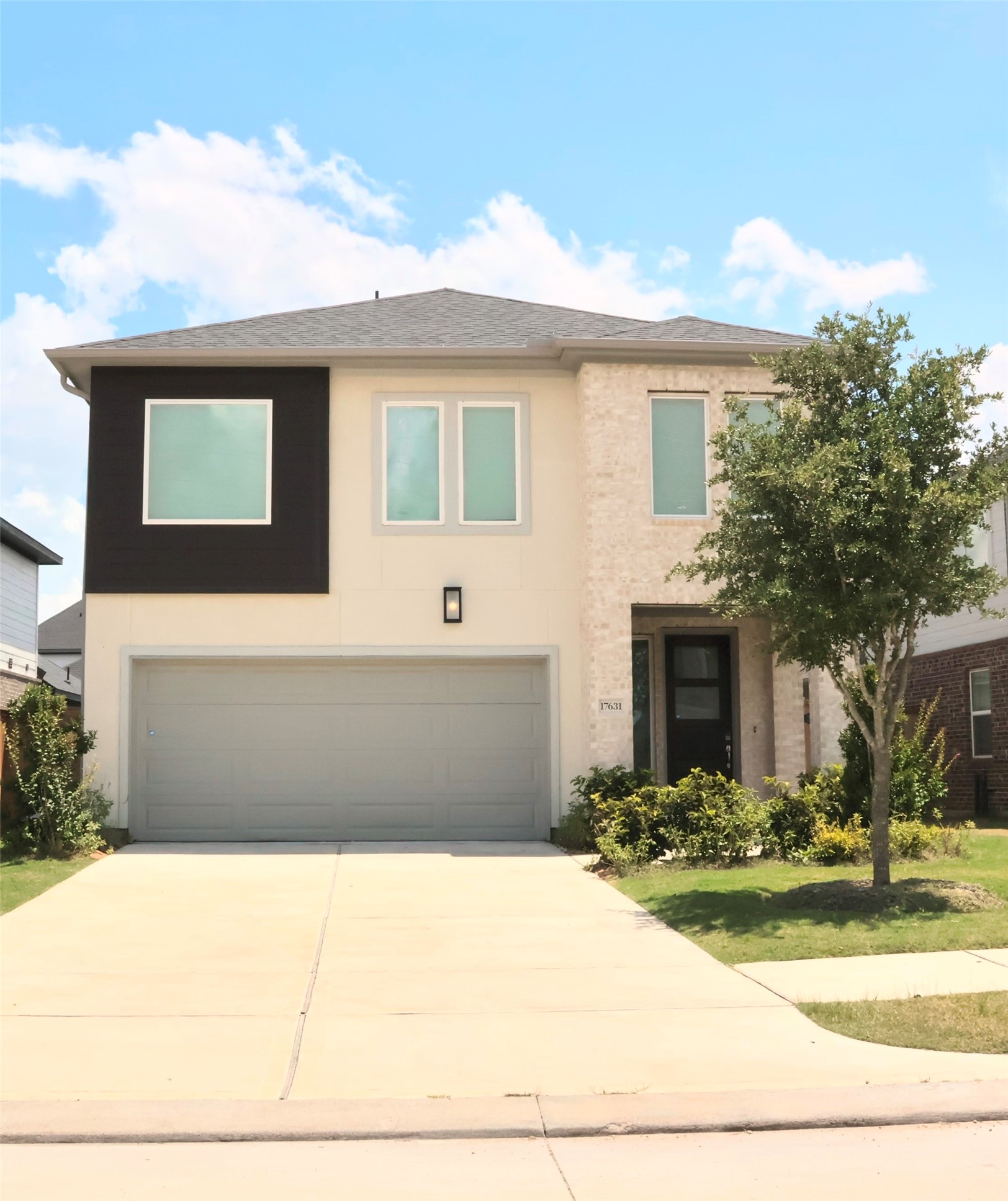 17631 Carnation Glen Drive Property Photo 1