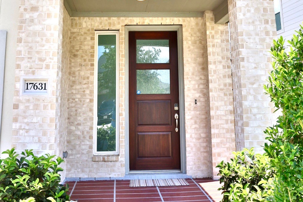 17631 Carnation Glen Drive Property Photo 2