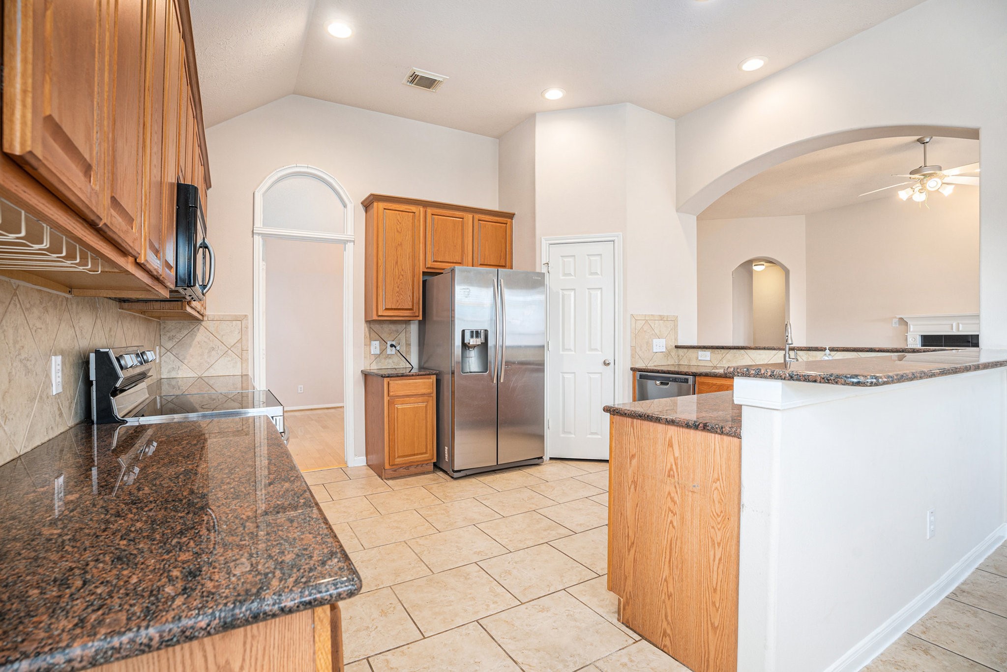 2517 Flycatcher Cove Drive Property Photo 8