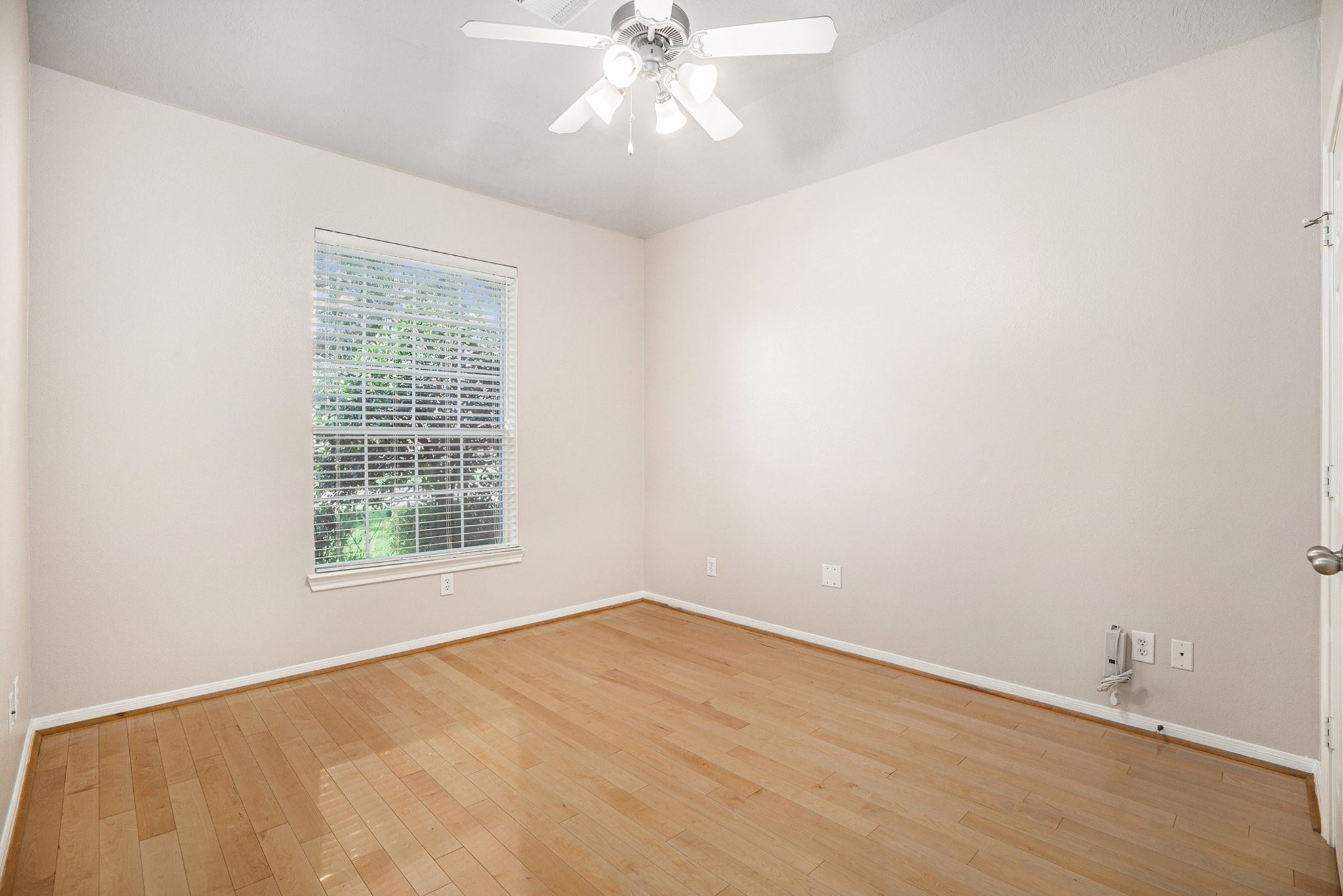 2517 Flycatcher Cove Drive Property Photo 15