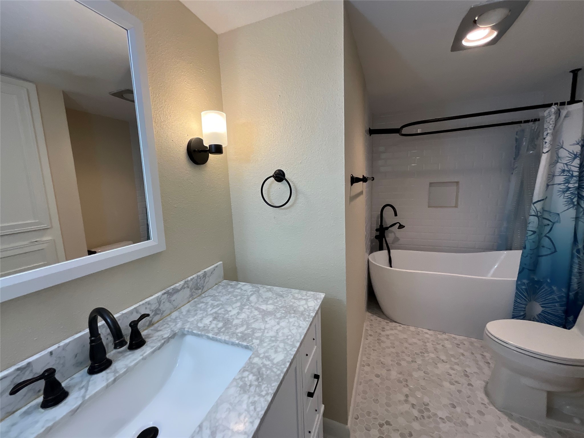 7004 Williams Drive Property Photo 26