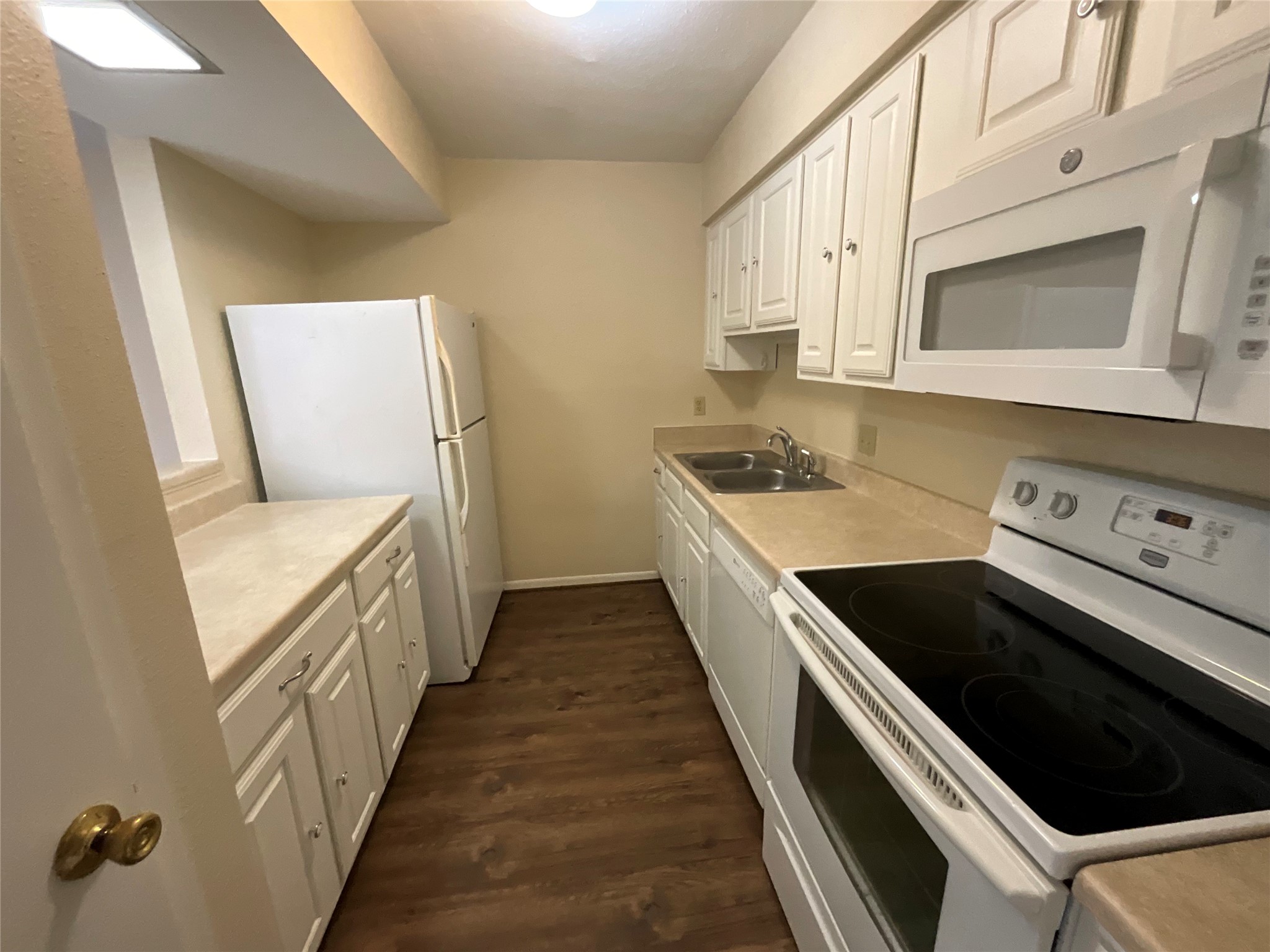 7004 Williams Drive Property Photo 28