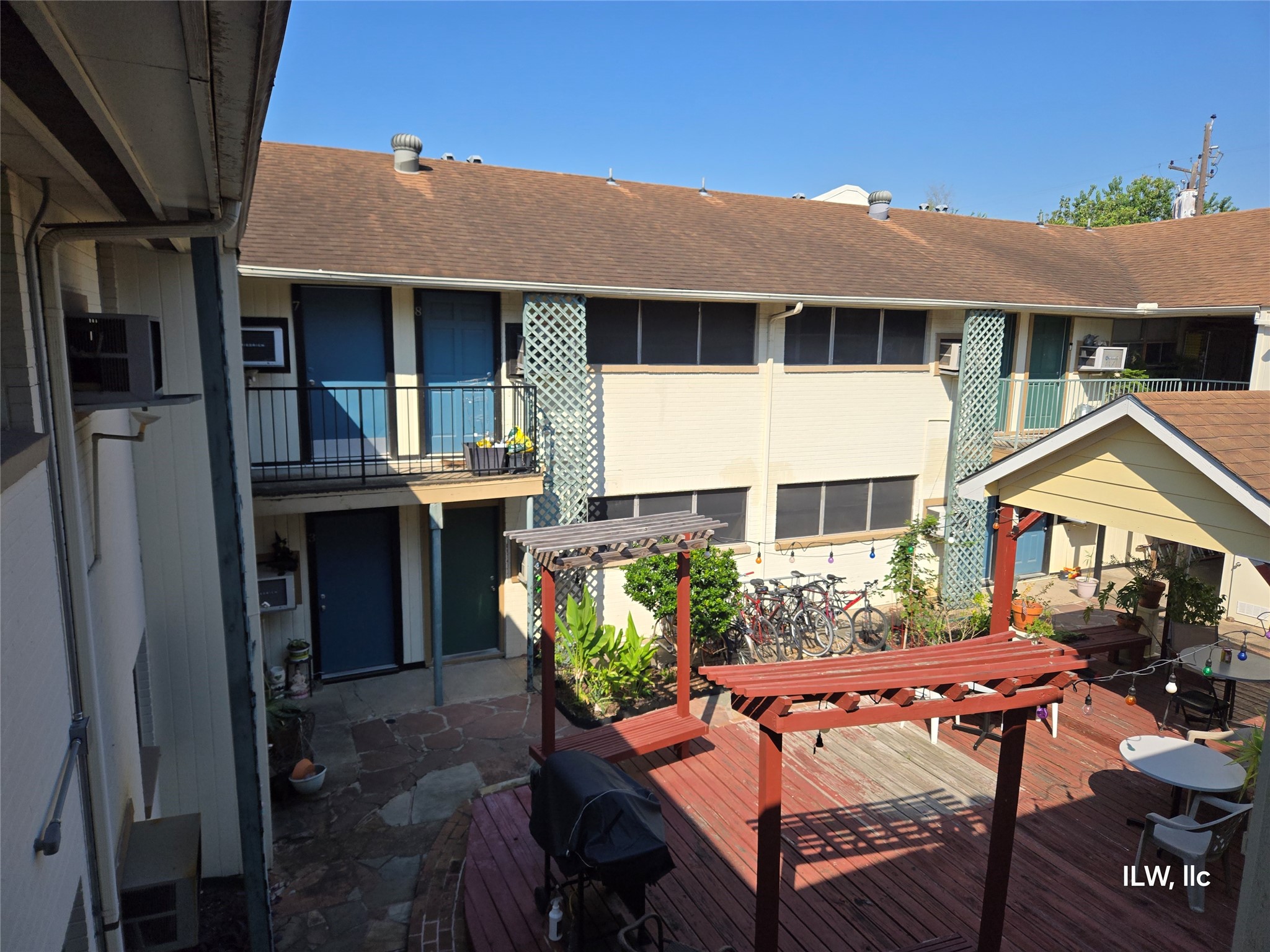 301 Avondale Street 4 Property Photo 2