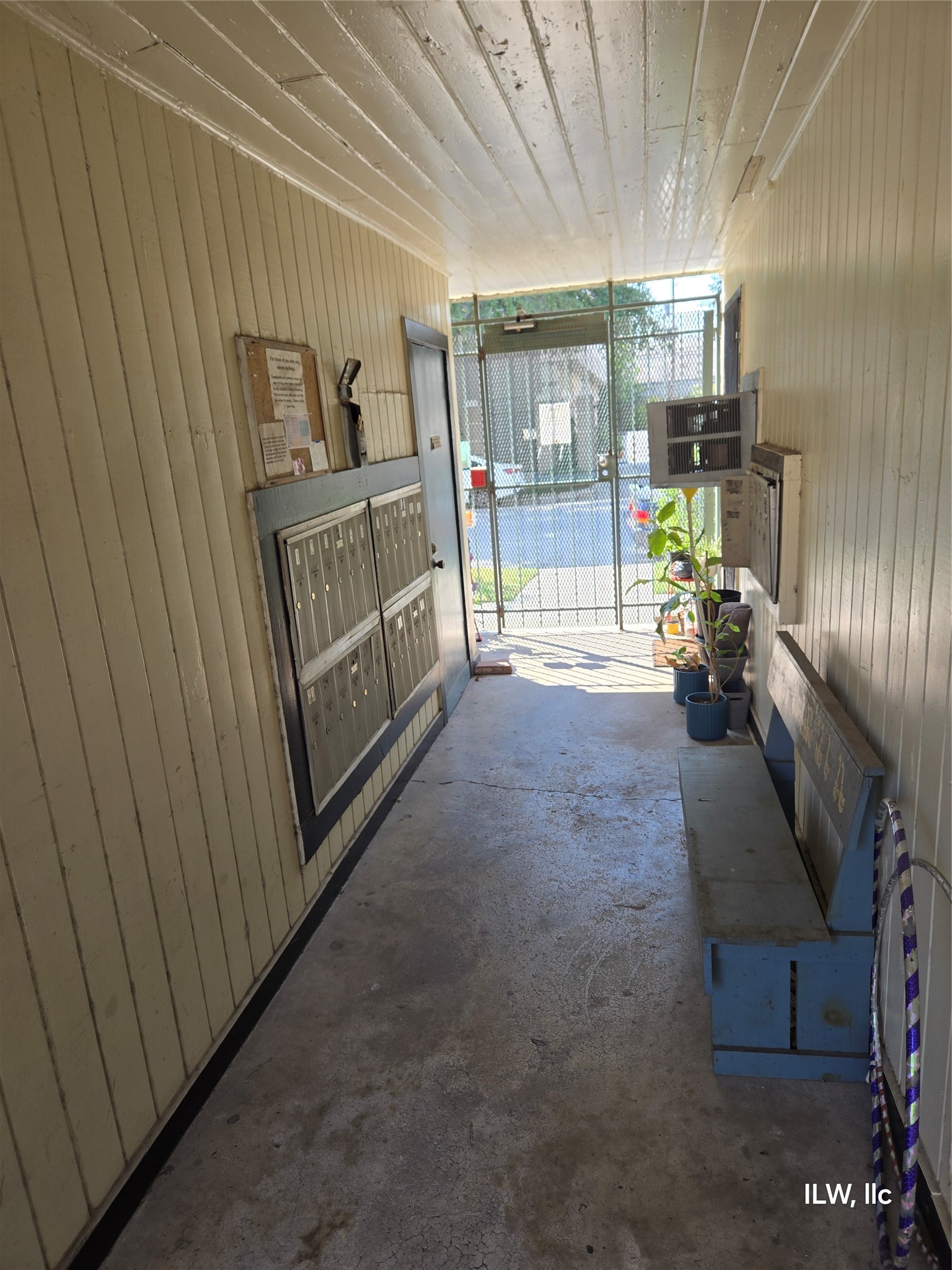 301 Avondale Street 4 Property Photo 5