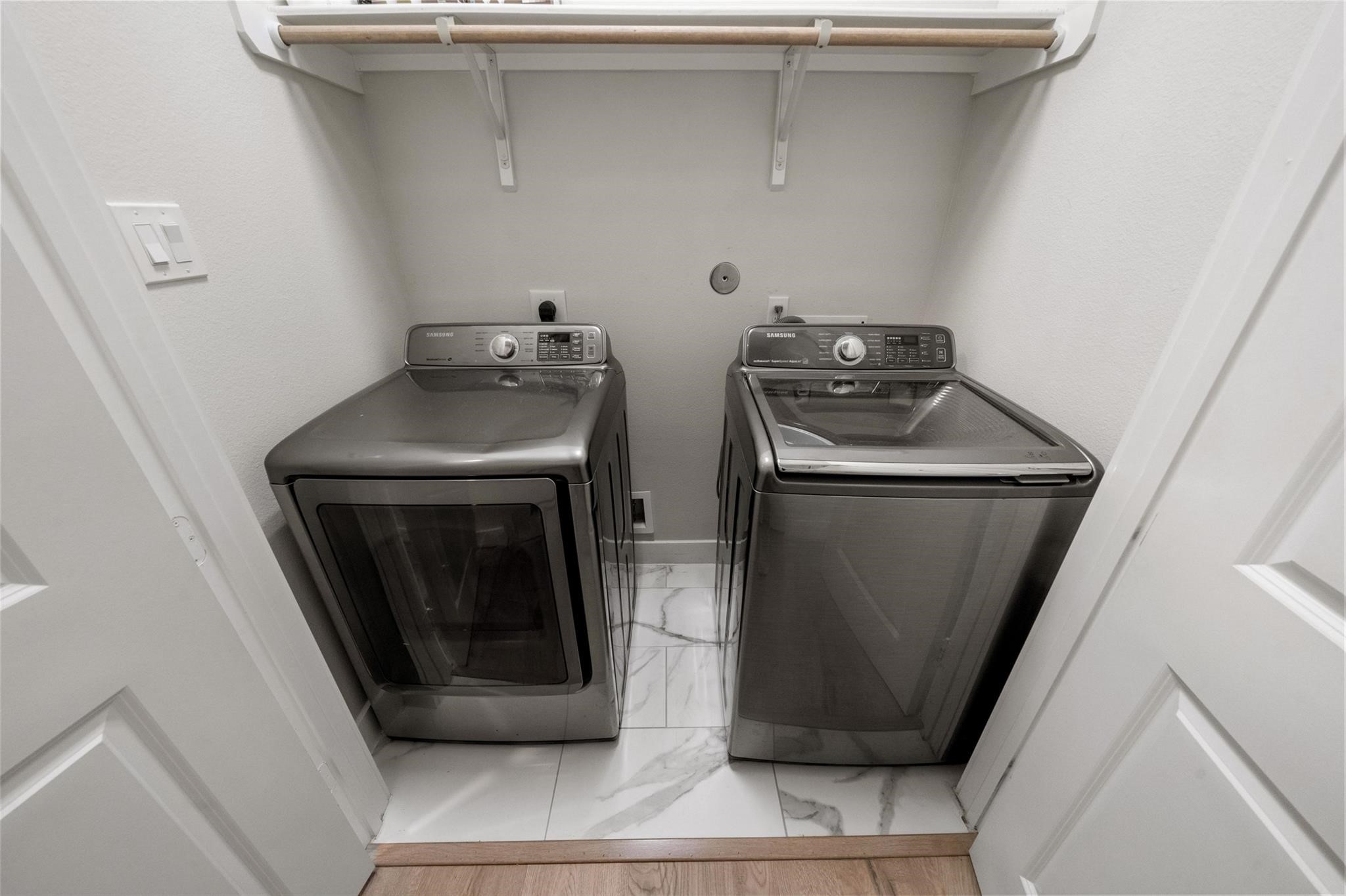 2616 Riverside Drive M Property Photo 25