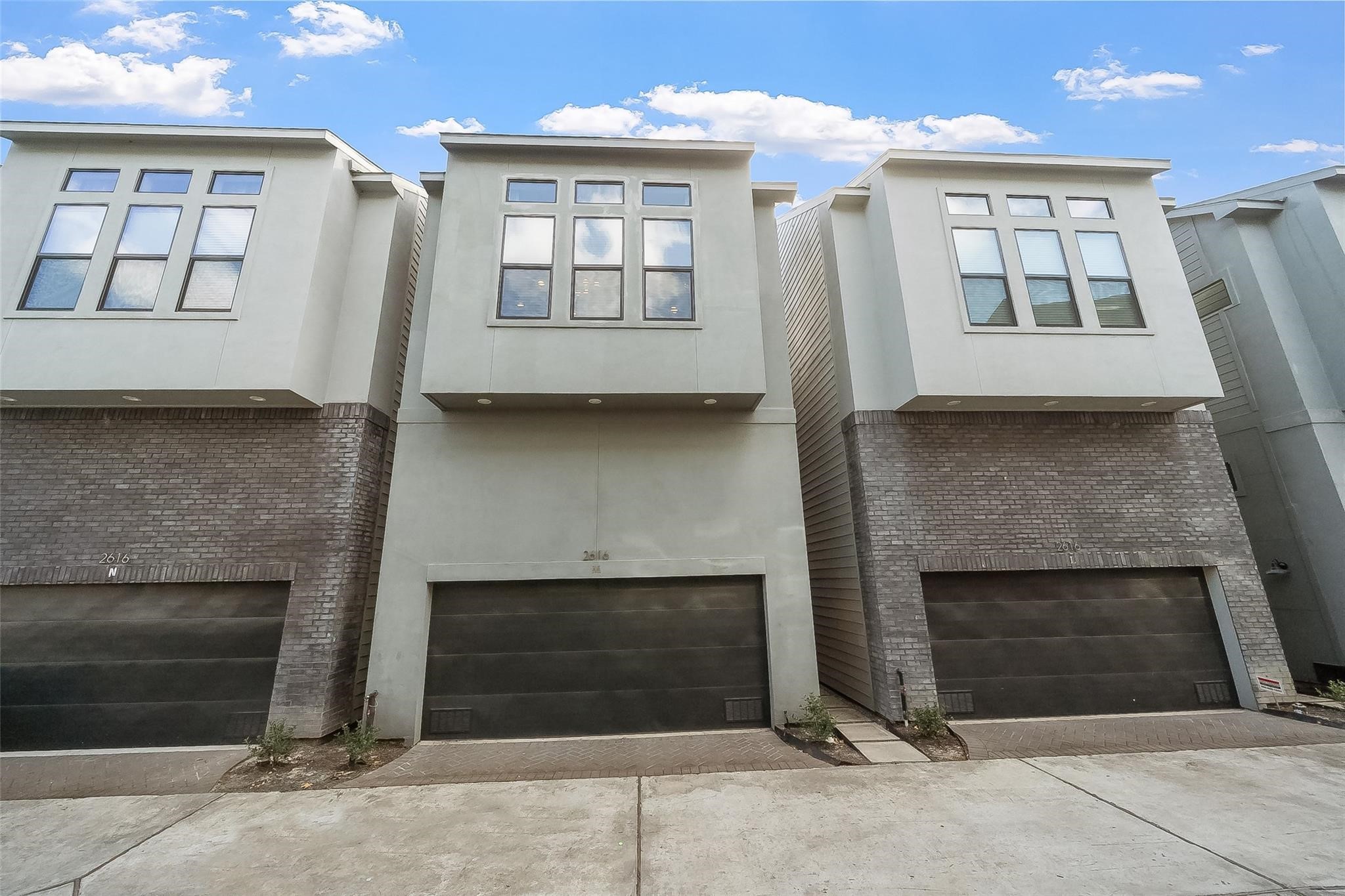 2616 Riverside Drive M Property Photo 28