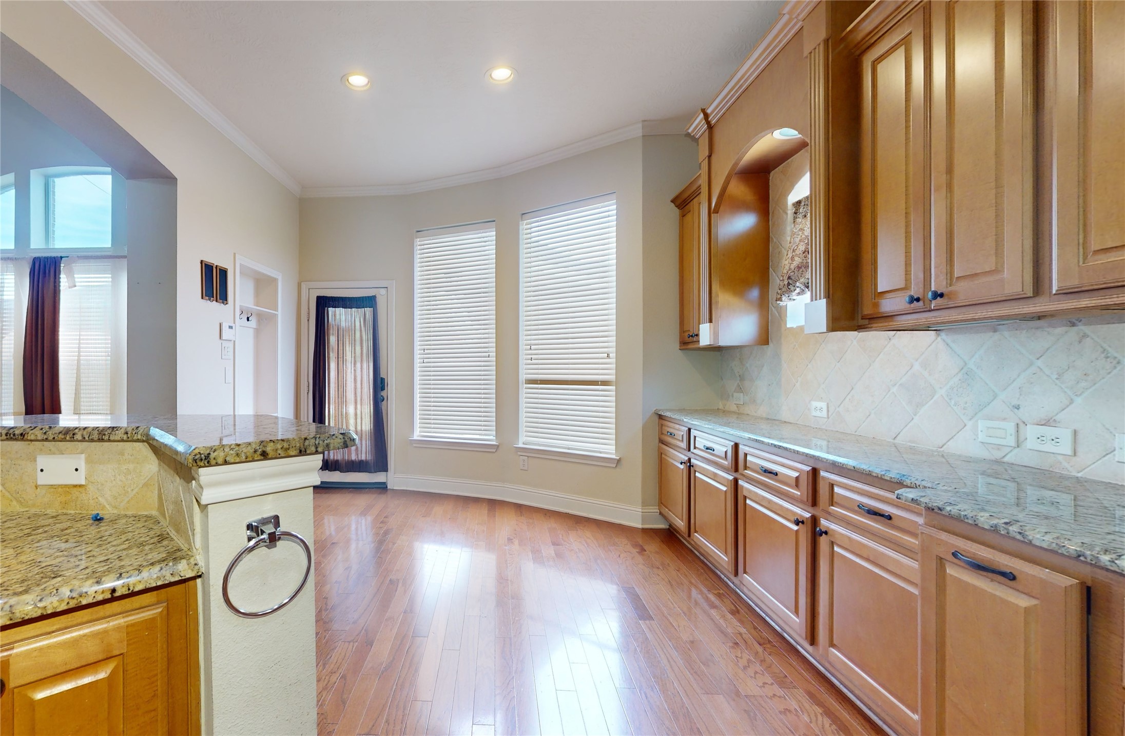 8538 Sunrise Meadow Lane Property Photo 12