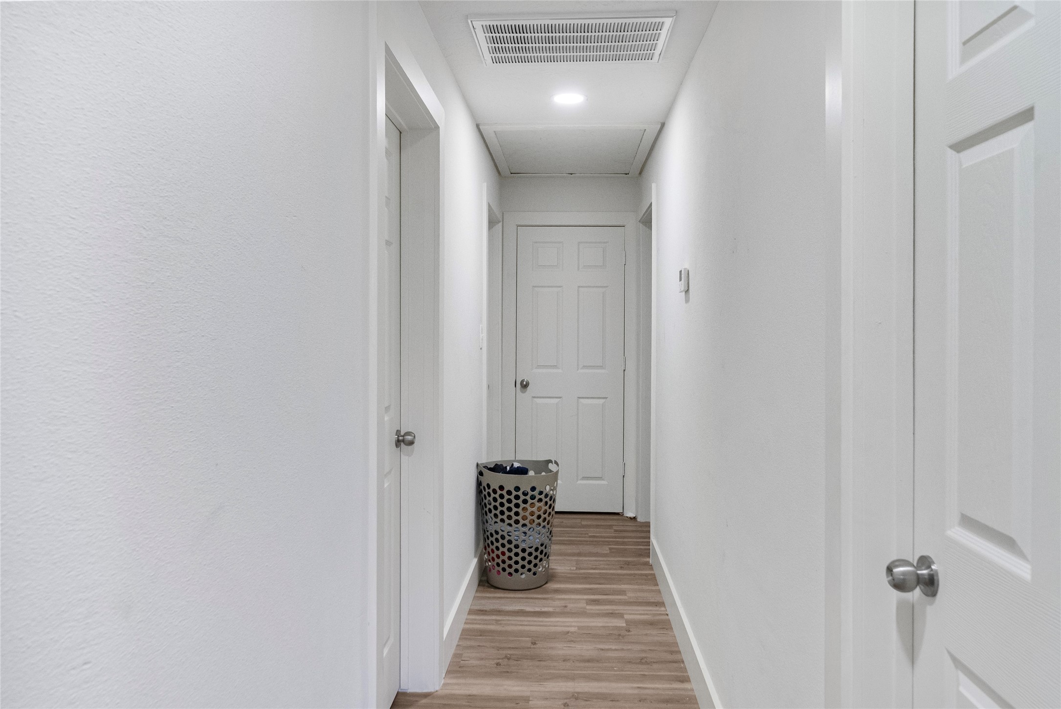 2633 W Main Street Dplx Property Photo 8