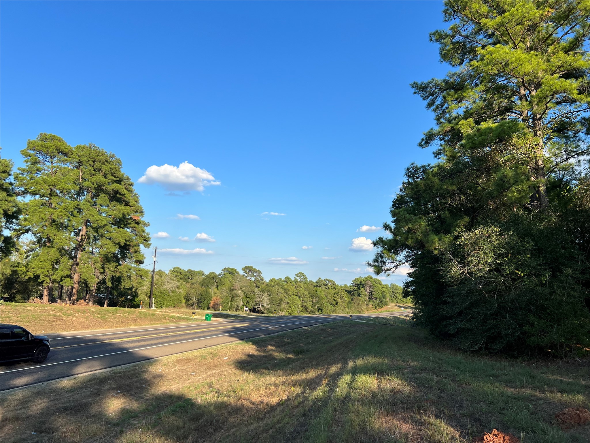 4604 Highway 105 E Property Photo 3