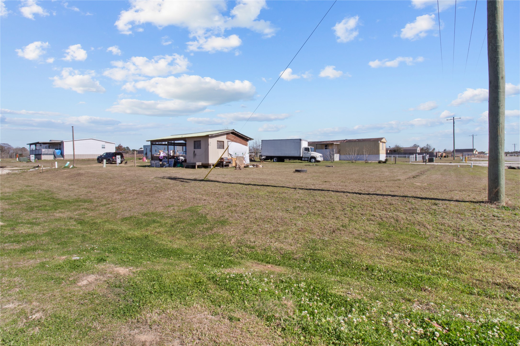 731 Road 5814 Property Photo 3