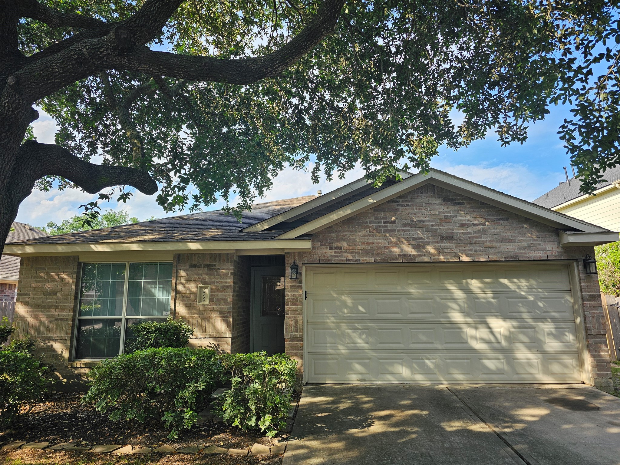 16710 Mallory Bridge Drive Property Photo 1