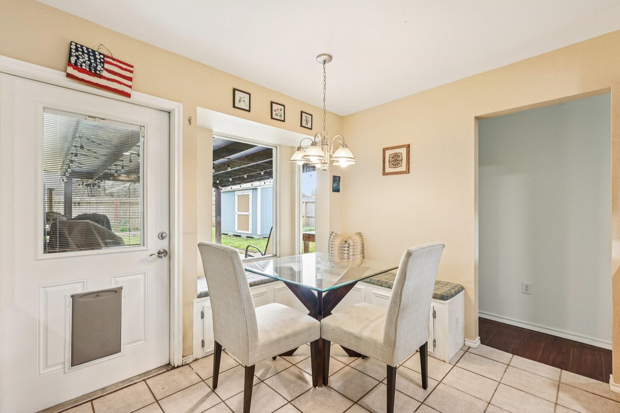 9631 Carousel Lane Property Photo 11