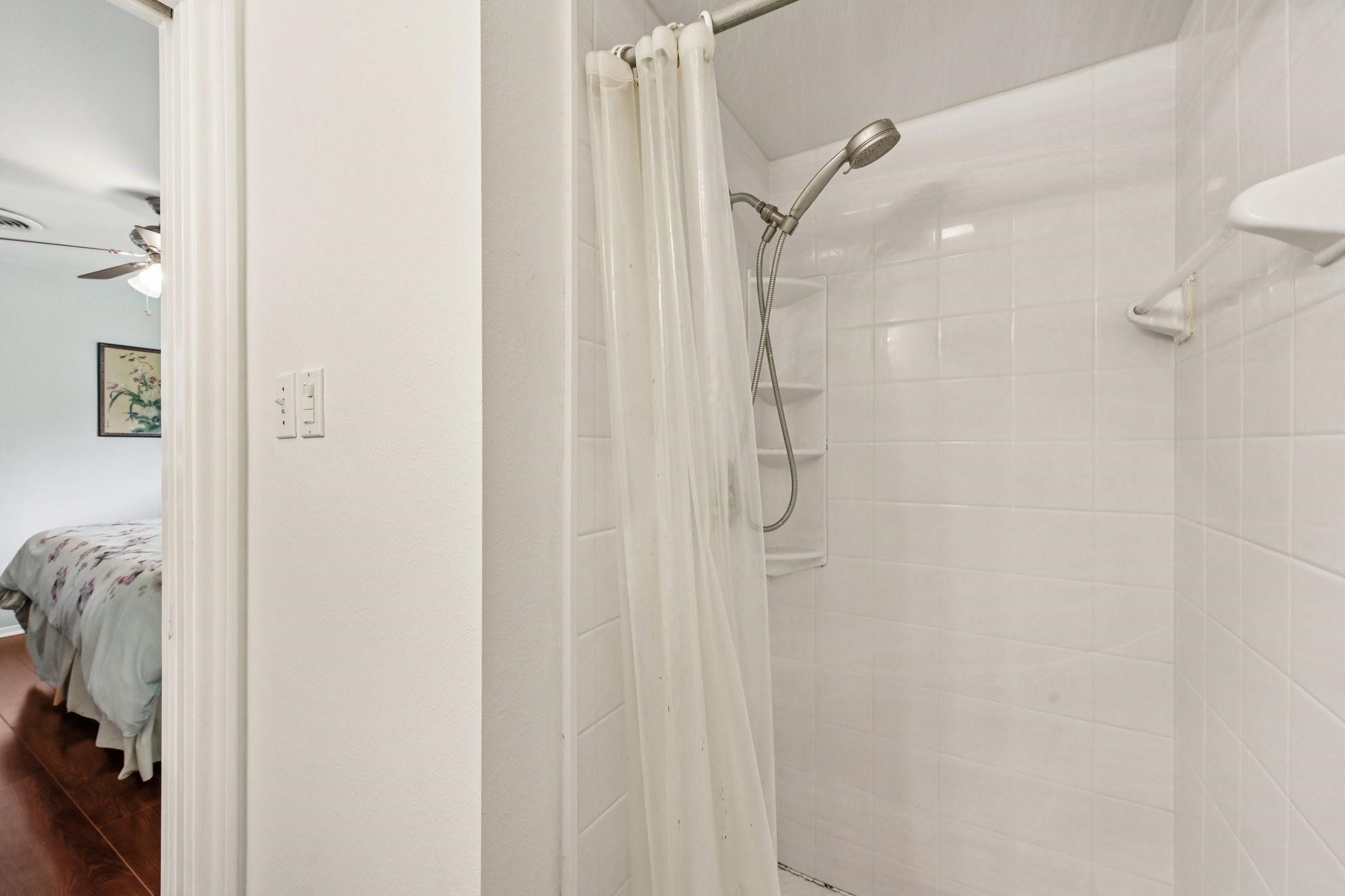 9631 Carousel Lane Property Photo 16