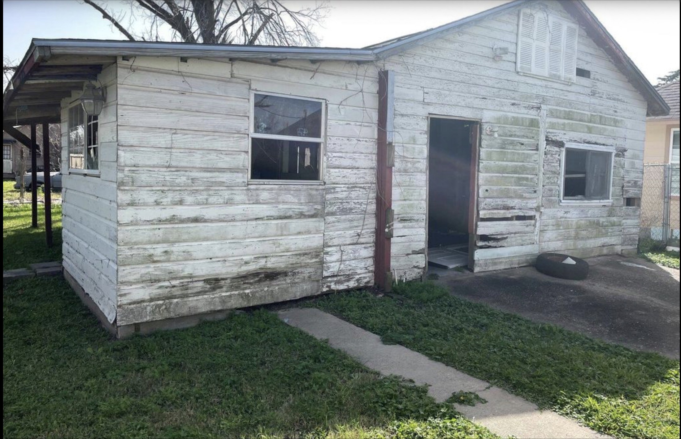 213 E Bernard Street Property Photo 8