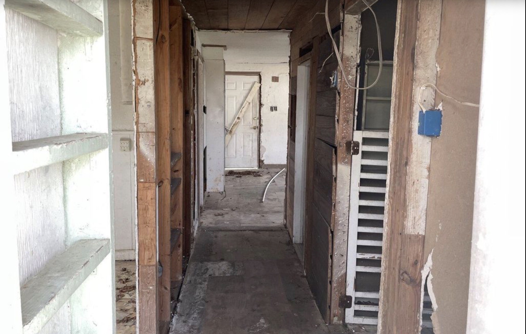 213 E Bernard Street Property Photo 20