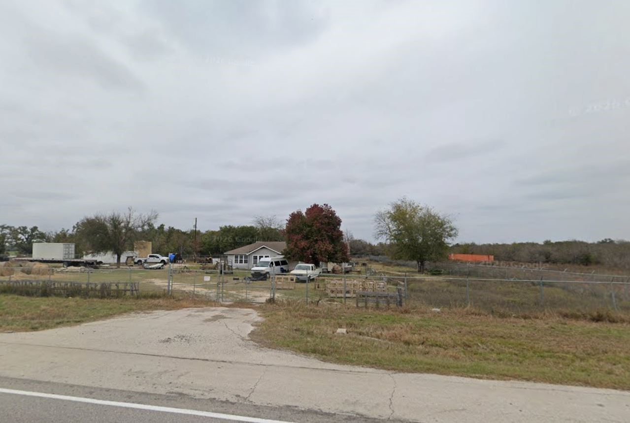 4099 State Highway 7 E Property Photo 1