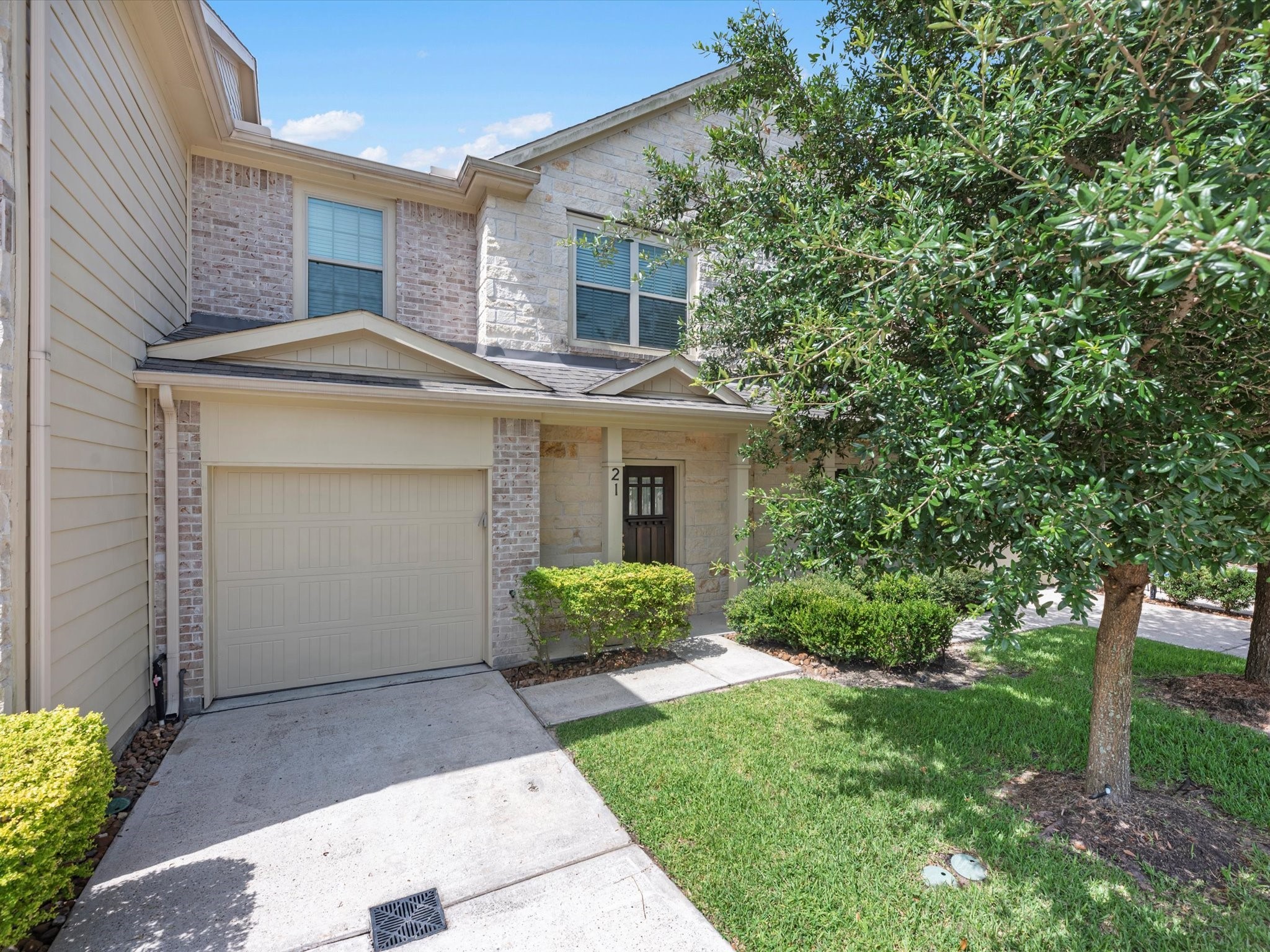 16020 Fountainview Drive 21 Property Photo 5