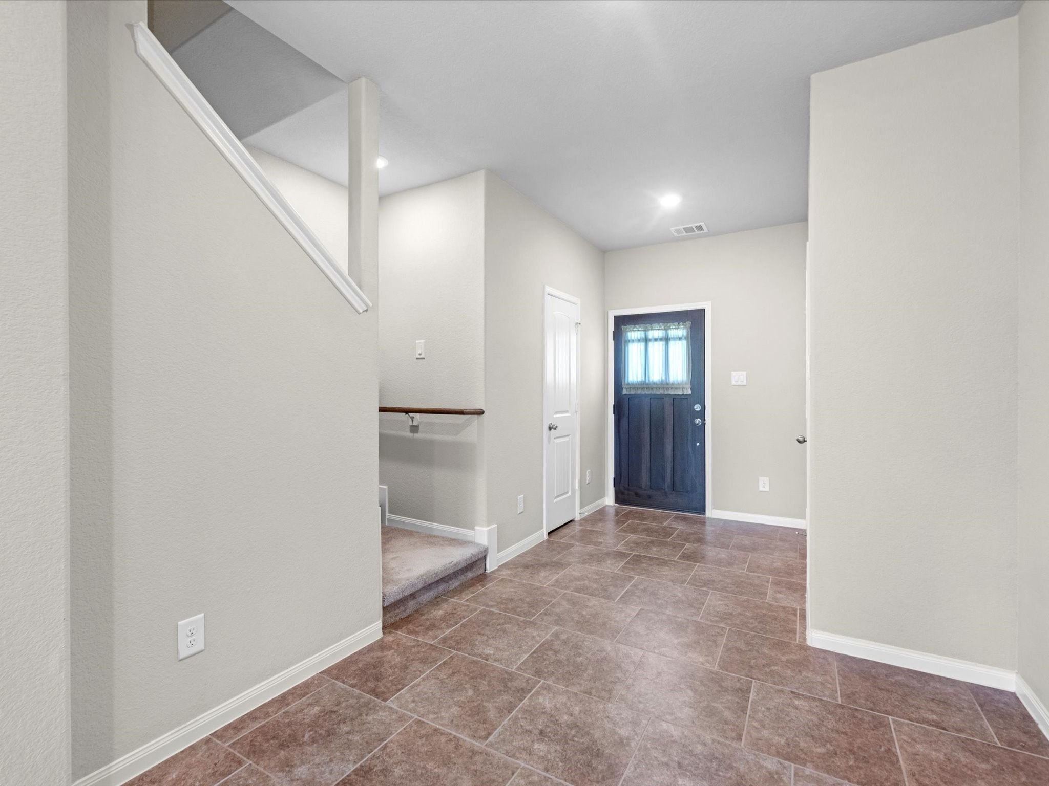 16020 Fountainview Drive 21 Property Photo 11