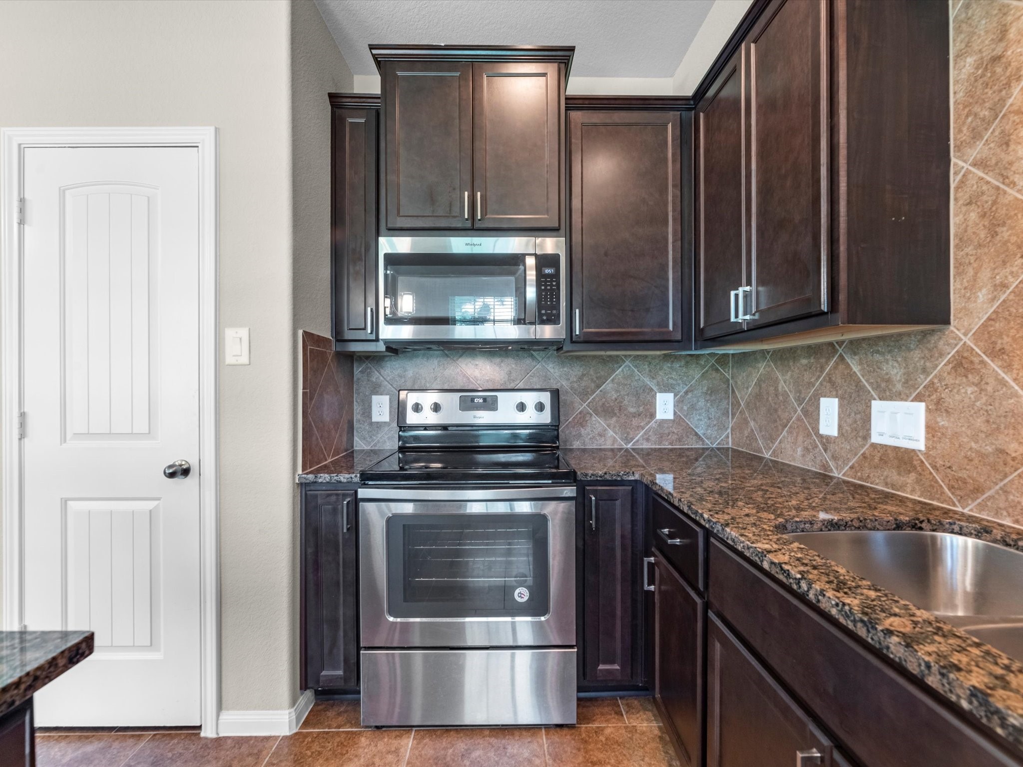 16020 Fountainview Drive 21 Property Photo 16