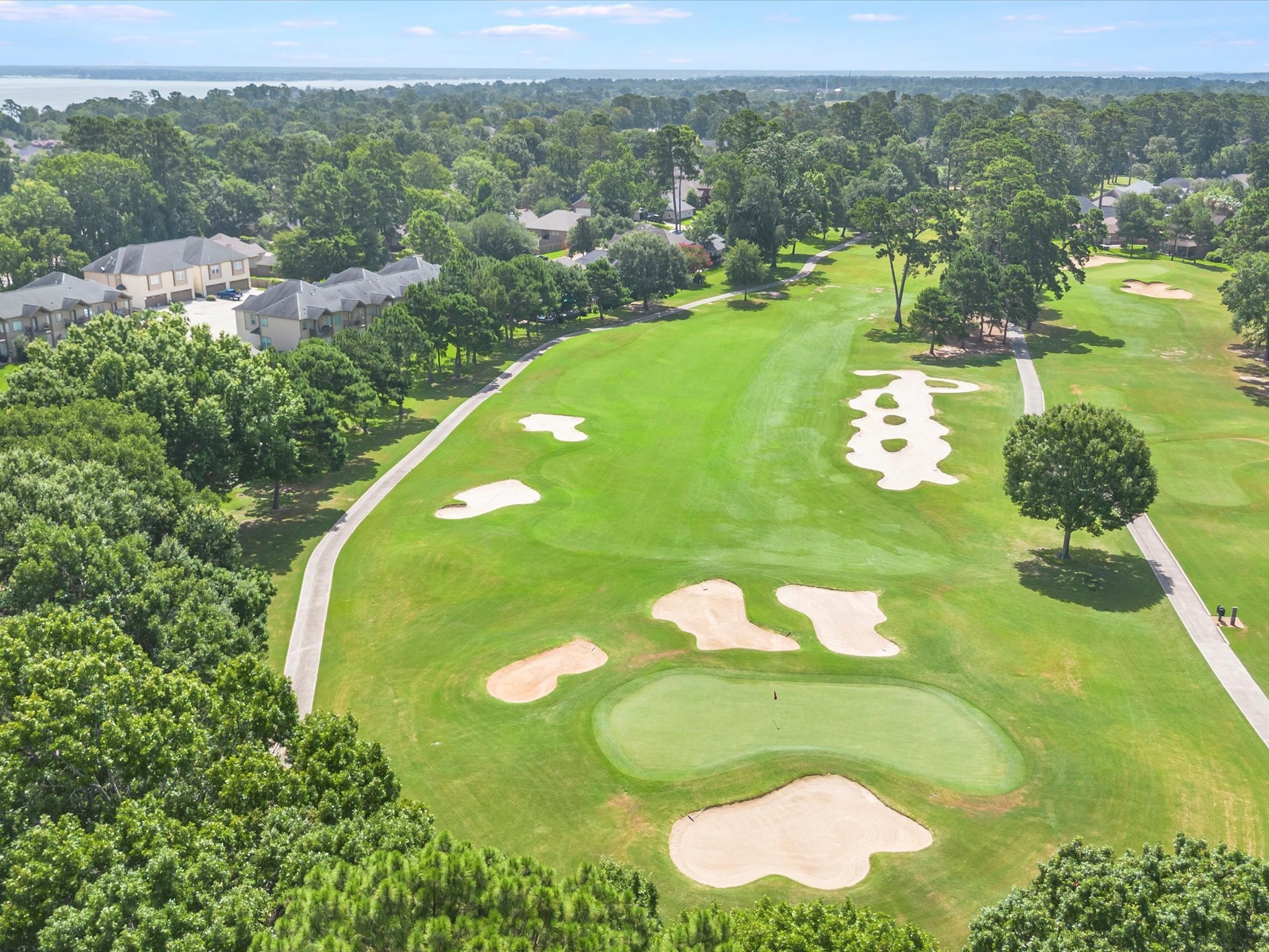 16020 Fountainview Drive 21 Property Photo 35