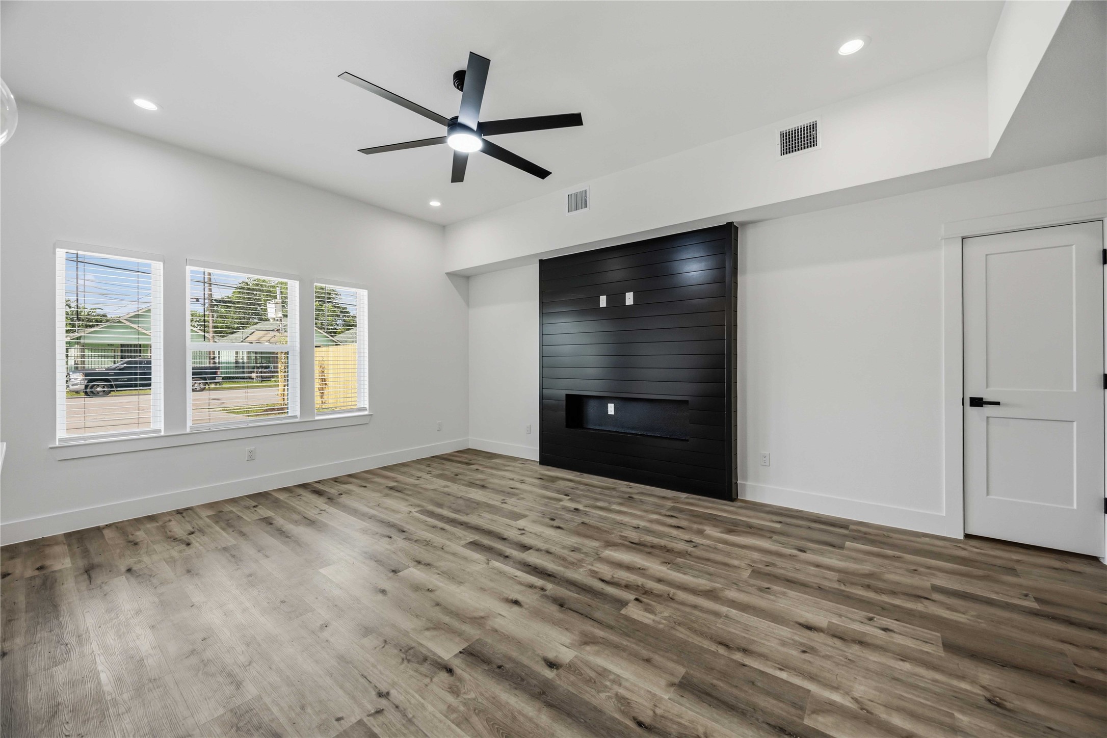 3211 Market Street A Property Photo 9