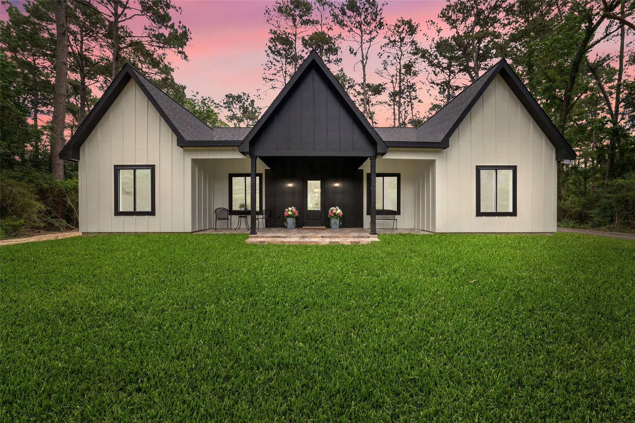 23114 Cardinal Drive Property Photo